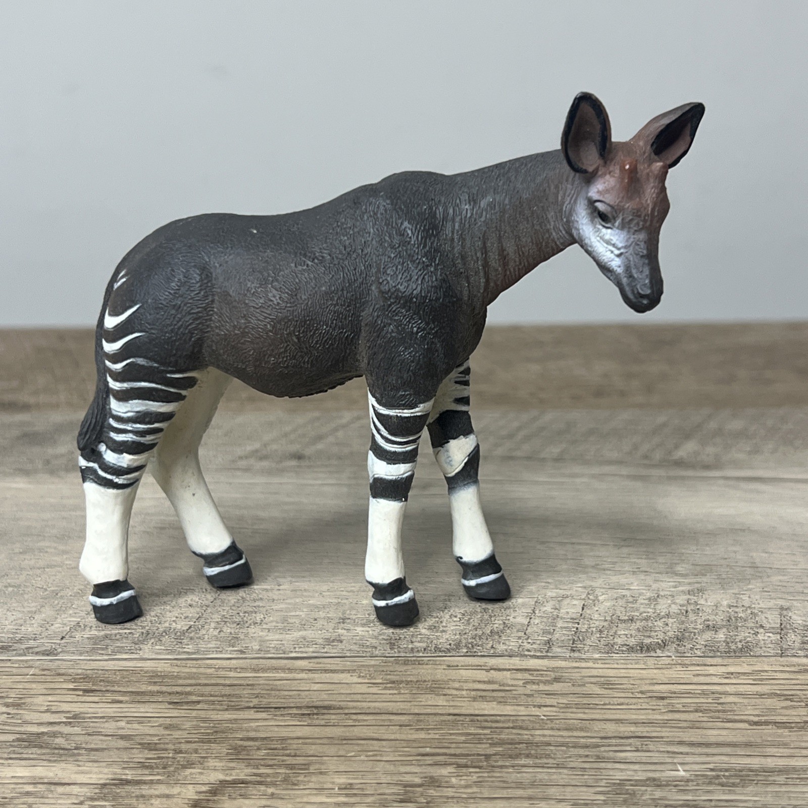 Papo OKAPI Adult African Animal Wildlife Figure 2009 Papo OKAPI Adult African Animal Wildlife Figure 2009