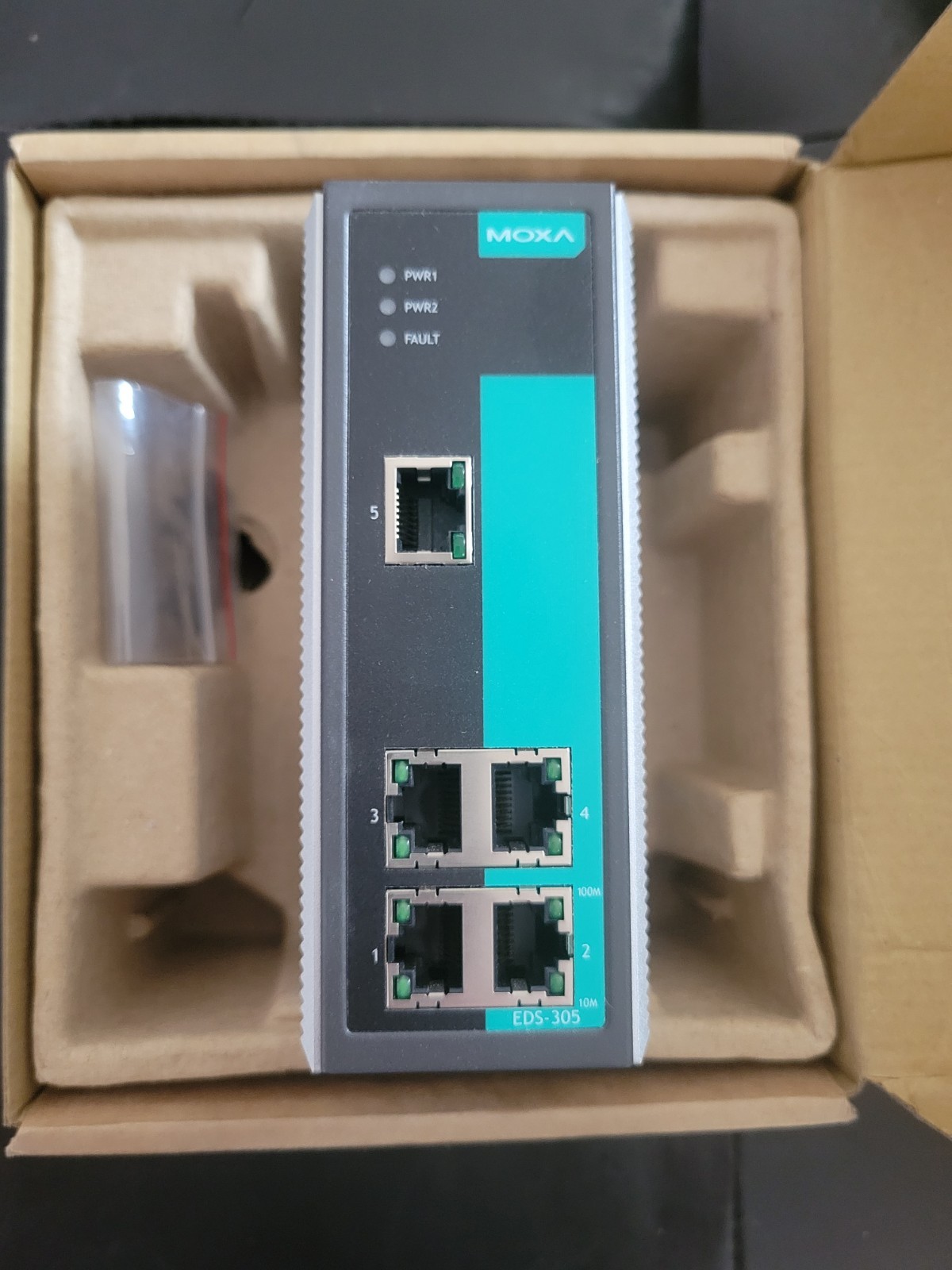 MOXA EDS-305 V2.3.0 Industrial Ethernet Switch (BRAND NEW IN BOX)