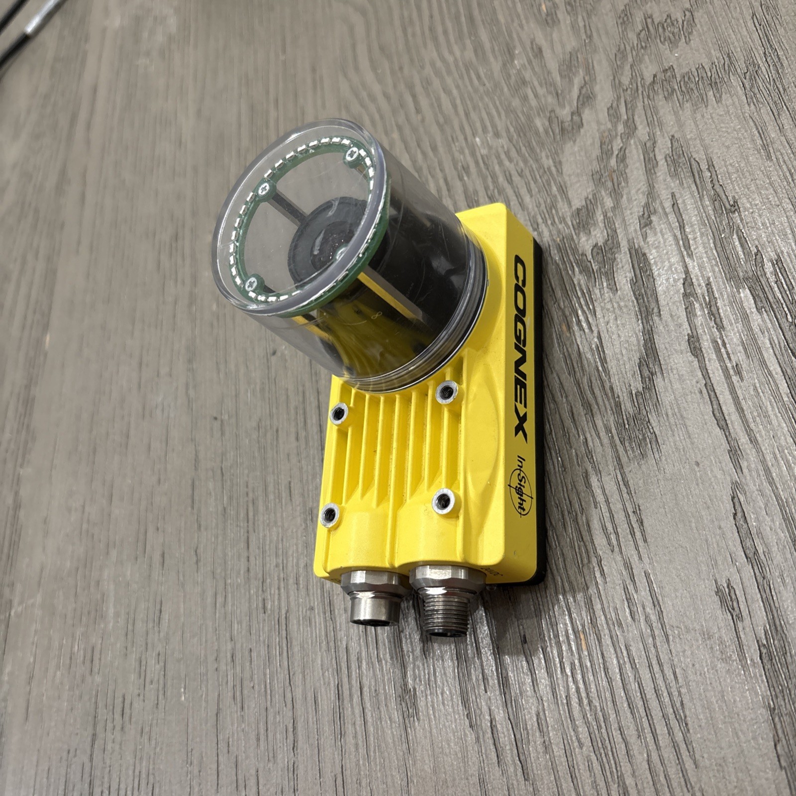 Cognex In-Sight 5110 IS5110-00 Rev C Camera Vision Sensor System Cognex In-Sight 5110 IS5110-00 Rev C Camera Vision Sensor System