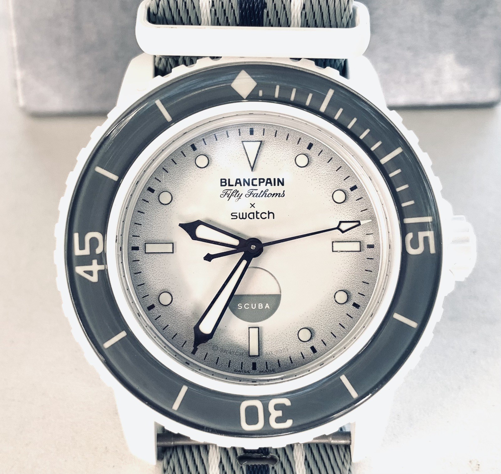 Blancpain X Swatch Scuba Fifty Fathoms Antarctic Ocean Bioceramic white) SO35S10 Blancpain X Swatch Scuba Fifty Fathoms Antarctic Ocean Bioceramic white) SO35S10