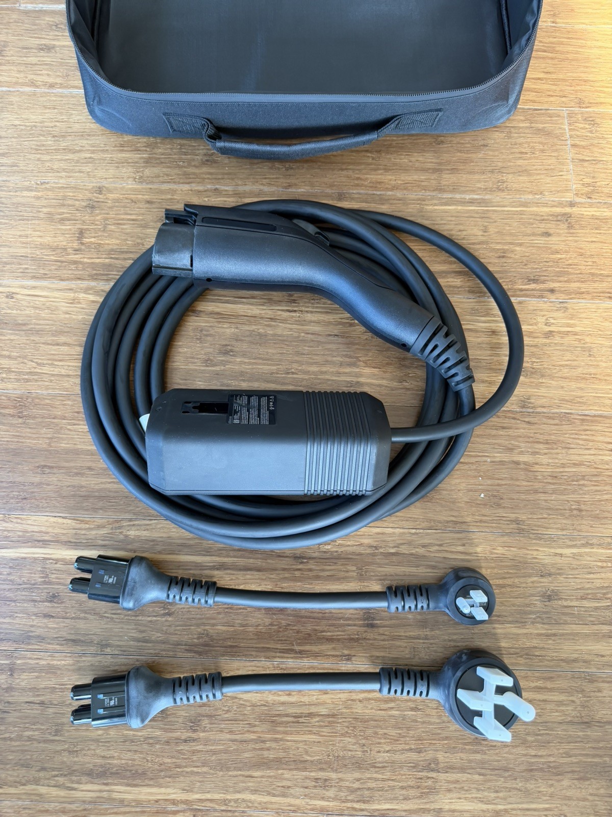 GM Ultium EV Charger Level 1 & 2 Dual Voltage 120V 240V NEMA 14-50 5-15 OEM