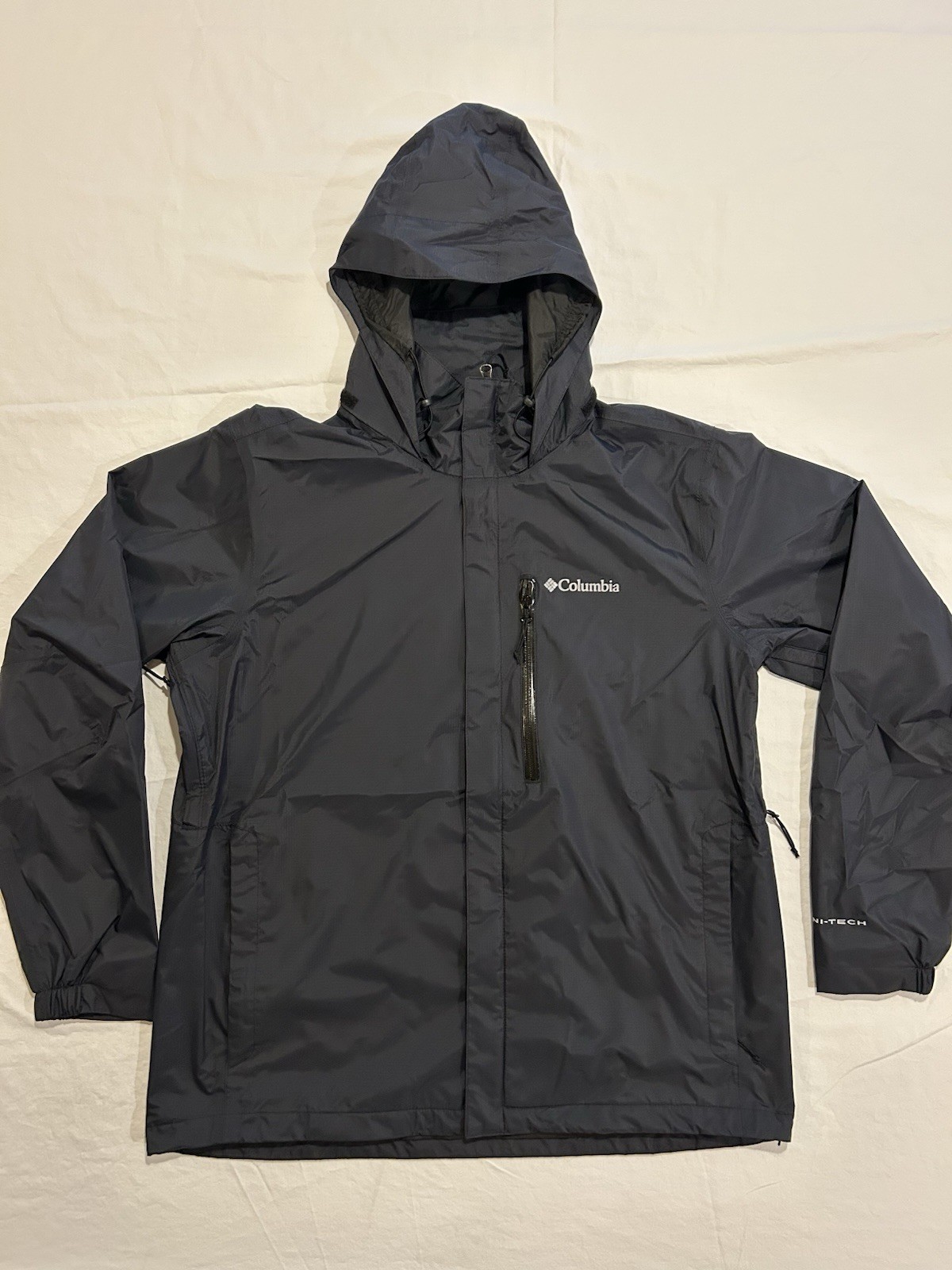 Columbia Men’s Black Hooded Full Zip Nylon Jacket, Size L Regular Fit Columbia Men’s Black Hooded Full Zip Nylon Jacket, Size L Regular Fit