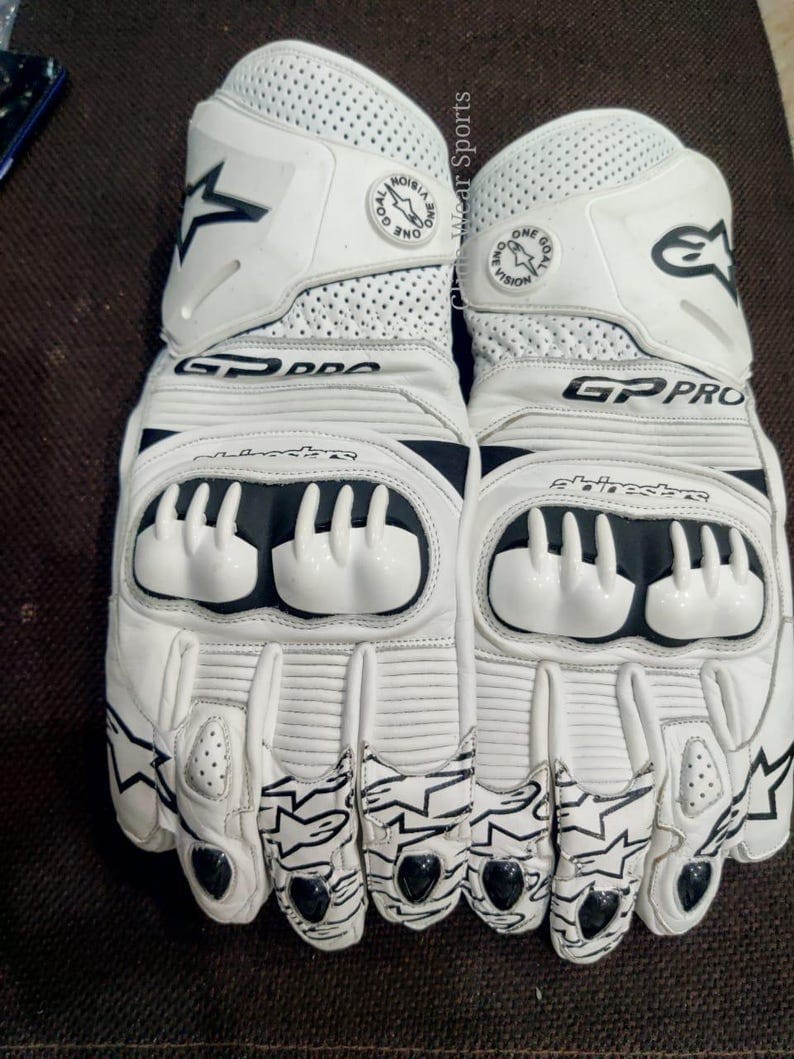 New Alpinestars GP PRO Motorbike Racing Leather Gloves All Sizes New Alpinestars GP PRO Motorbike Racing Leather Gloves All Sizes