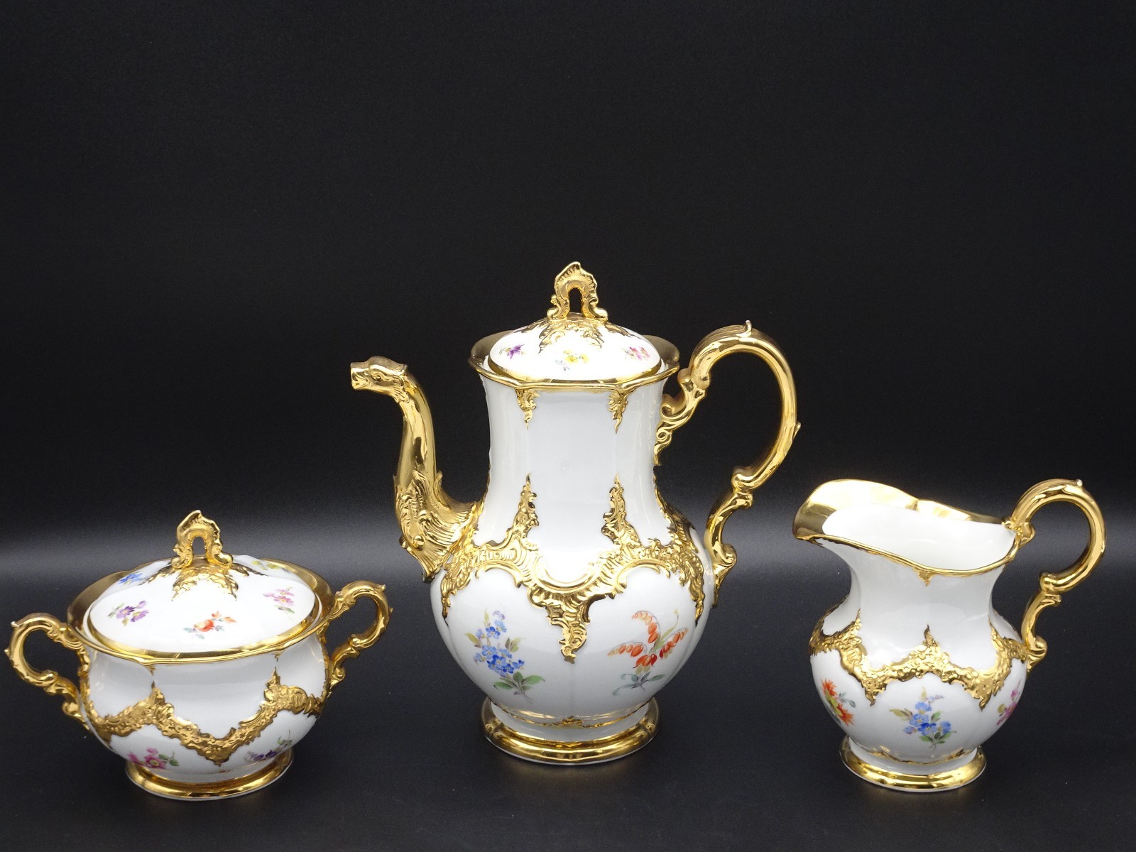 MEISSEN B-FORM COFFEE POT / CREAMER / SUGAR ~ STREWN FLOWERS, GOLD GILT, DRAGON