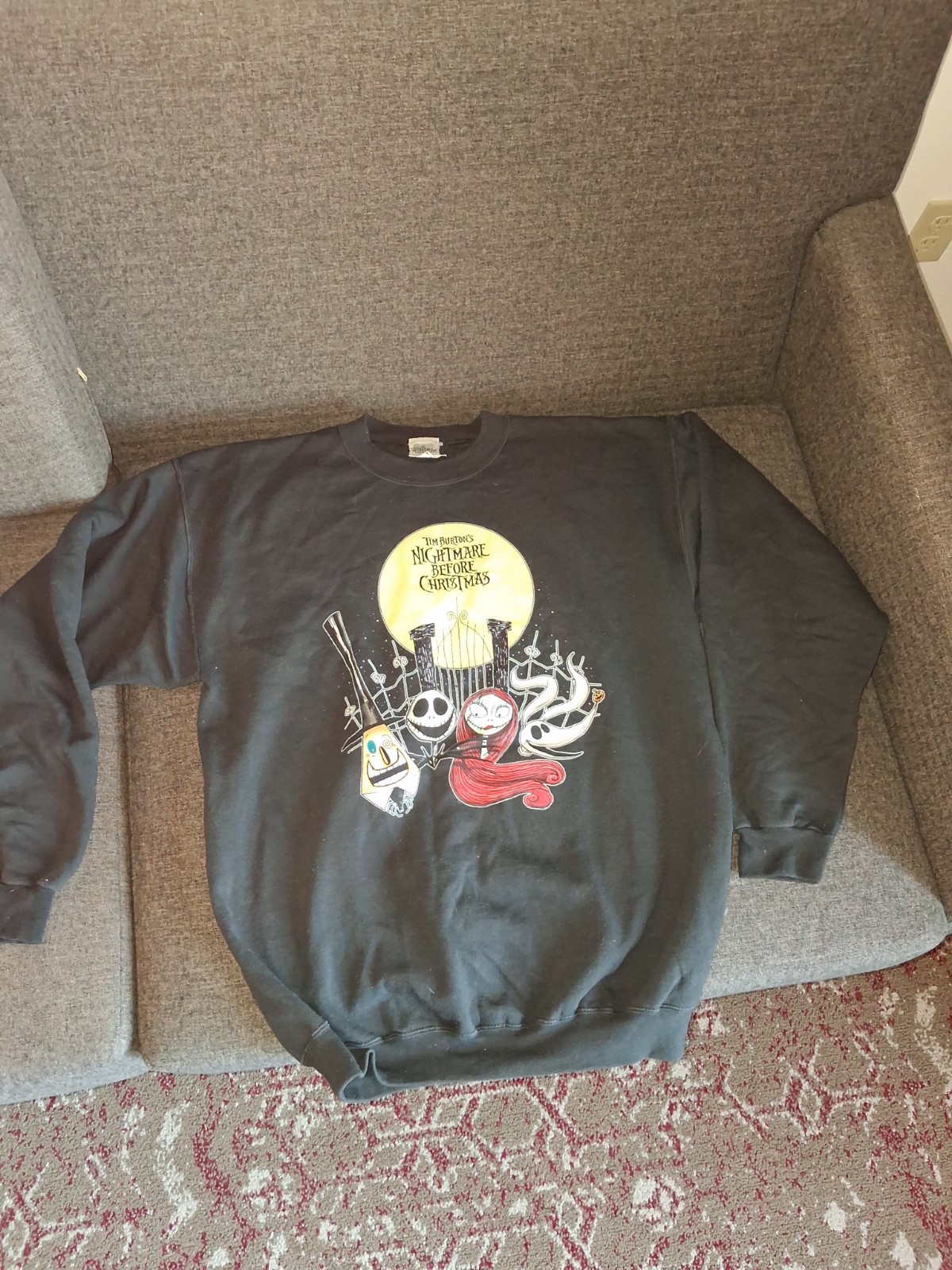 vintage Burton\'s The Nightmare Christmas sweatshirt medium disney store rare