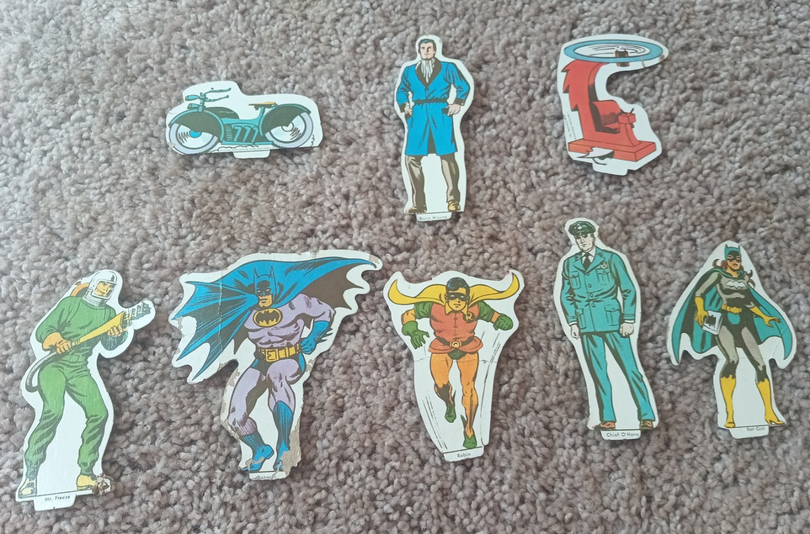 Vtg 1973 Ideal Batman Robin Playset Cardboard Figure Standee Lot Bruce Wayne 8pc Vtg 1973 Ideal Batman Robin Playset Cardboard Figure Standee Lot Bruce Wayne 8pc