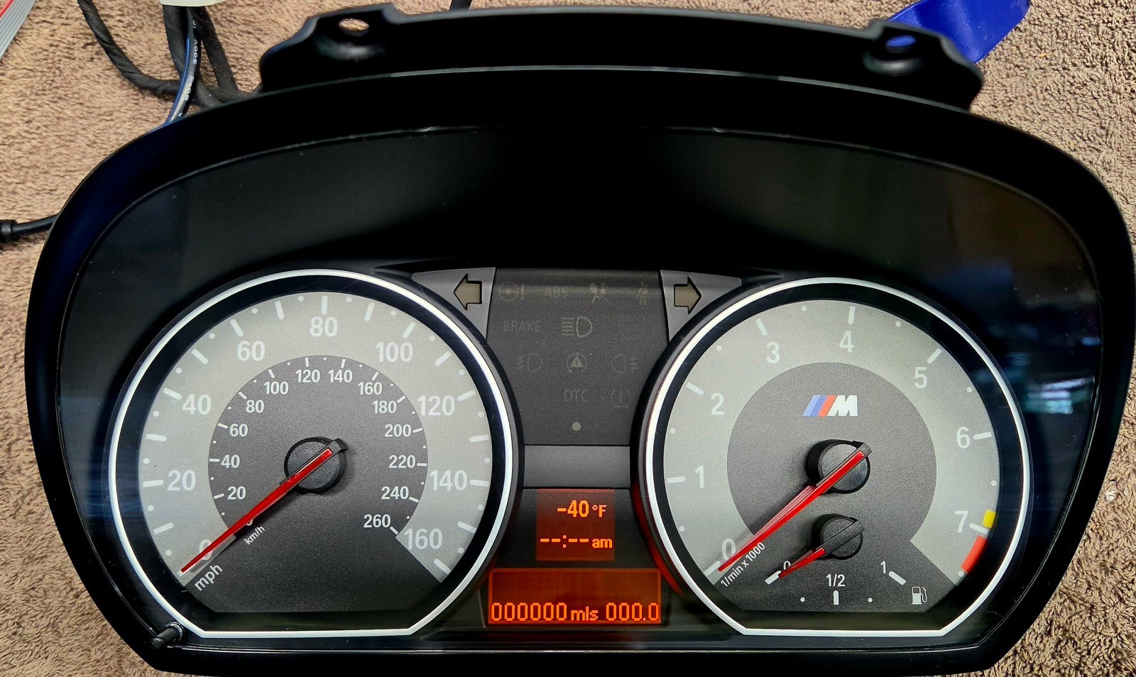Custom BMW 1M style 128i cluster Plug and Play Custom BMW 1M style 128i cluster Plug and Play