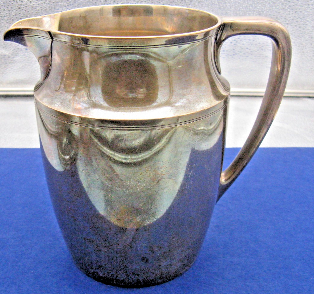 ELEGANT TIFFANY STERLING SILVER WATER PITCHER ELEGANT TIFFANY STERLING SILVER WATER PITCHER