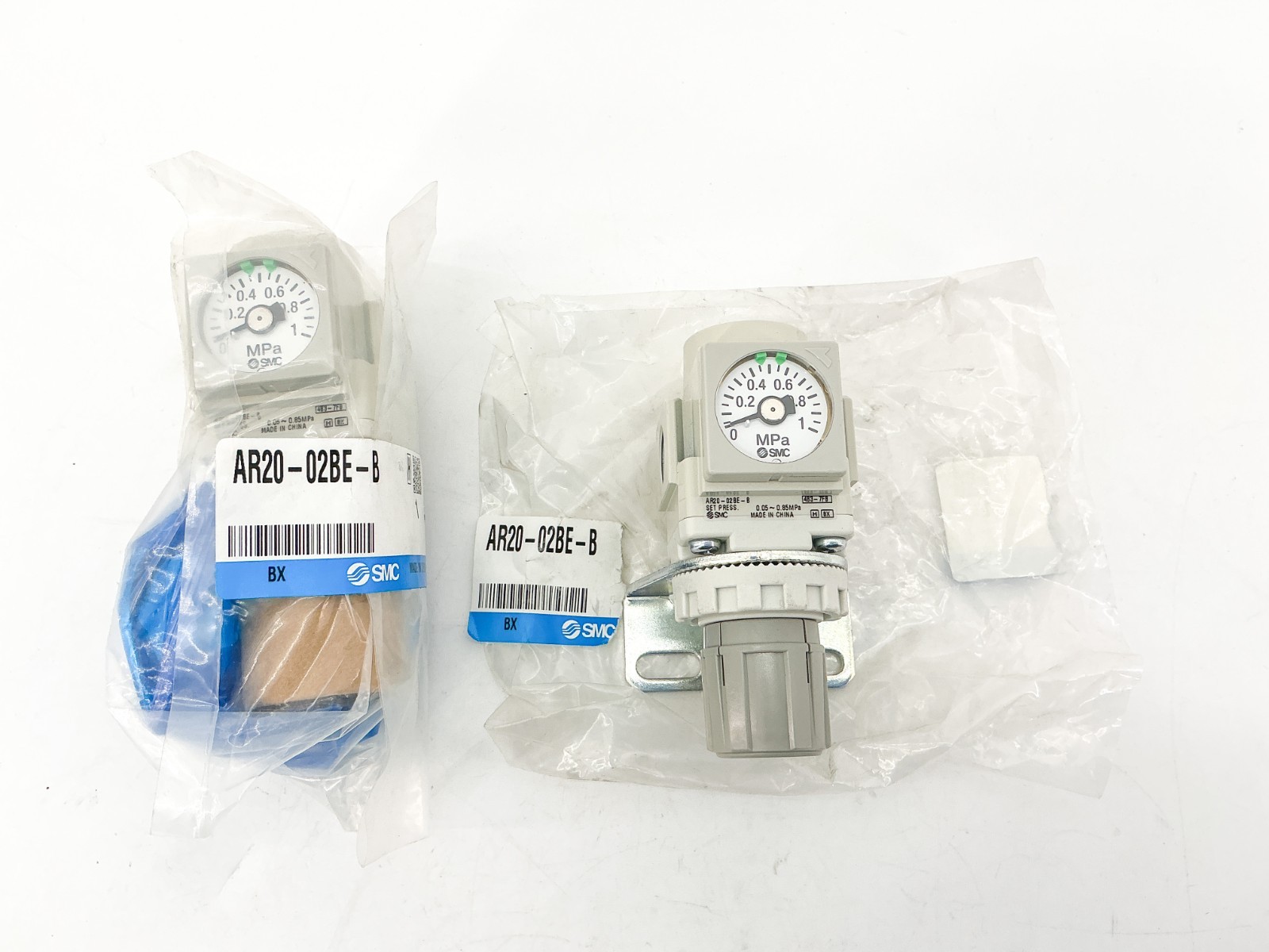 New Lot of 2 SMC AR20-02BE-B Air Regulator Modular 1/4.05-.08MPa