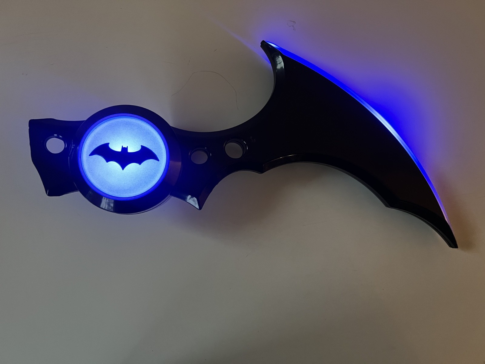 3DLightFX Light Batman Batarang Used RARE 3DLightFX Light Batman Batarang Used RARE