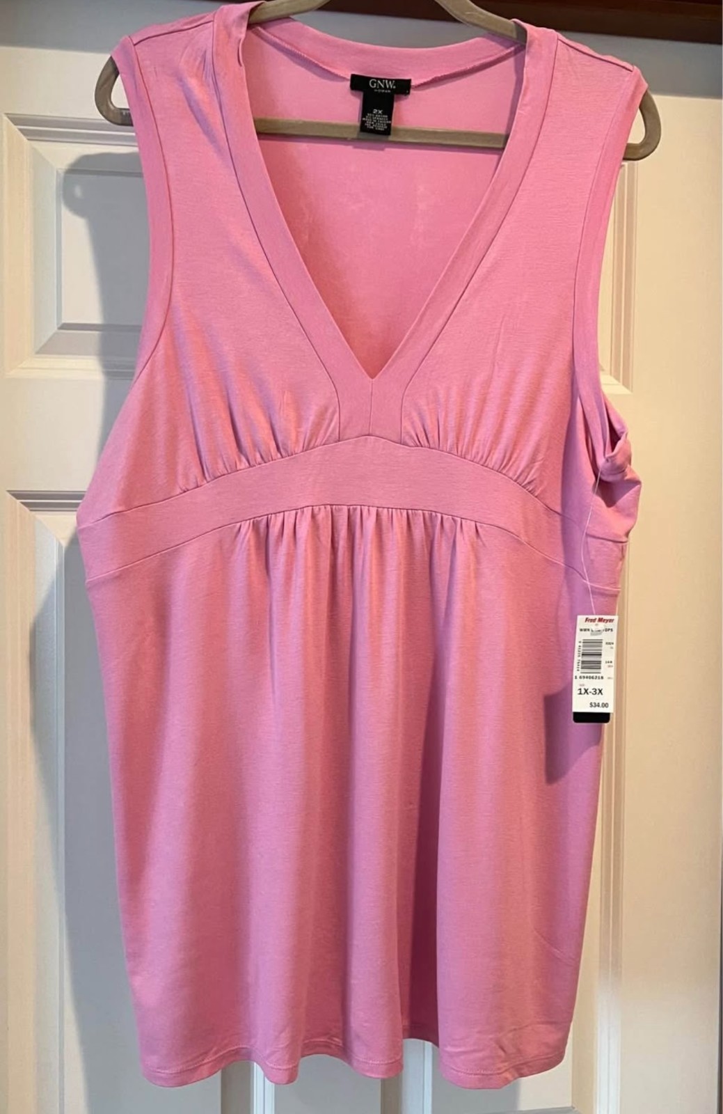 GNW Women’s 2X Pink Sleeveless V-Neck Empire Waist Tunic Top NWT GNW Women’s 2X Pink Sleeveless V-Neck Empire Waist Tunic Top NWT