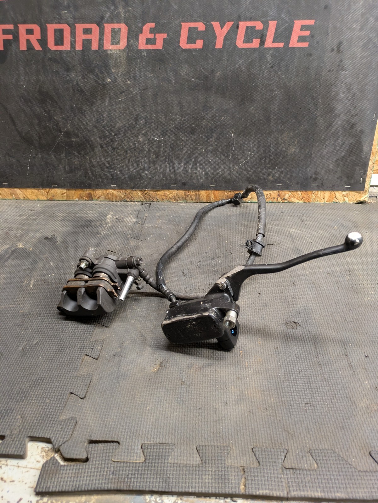 2017 18 19 20 21 22 23 24 Honda Rebel Cmx 300 Front Brakes Caliper Master... -