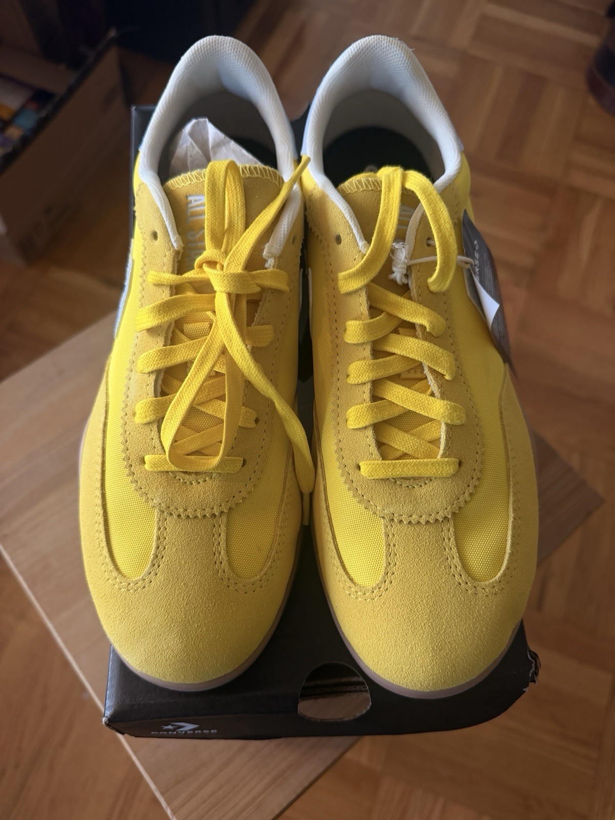 Converse Run Star Trainer Ox Shoes - Golden Wren M8.5, W10 NEW IN BOX Converse Run Star Trainer Ox Shoes - Golden Wren M8.5, W10 NEW IN BOX