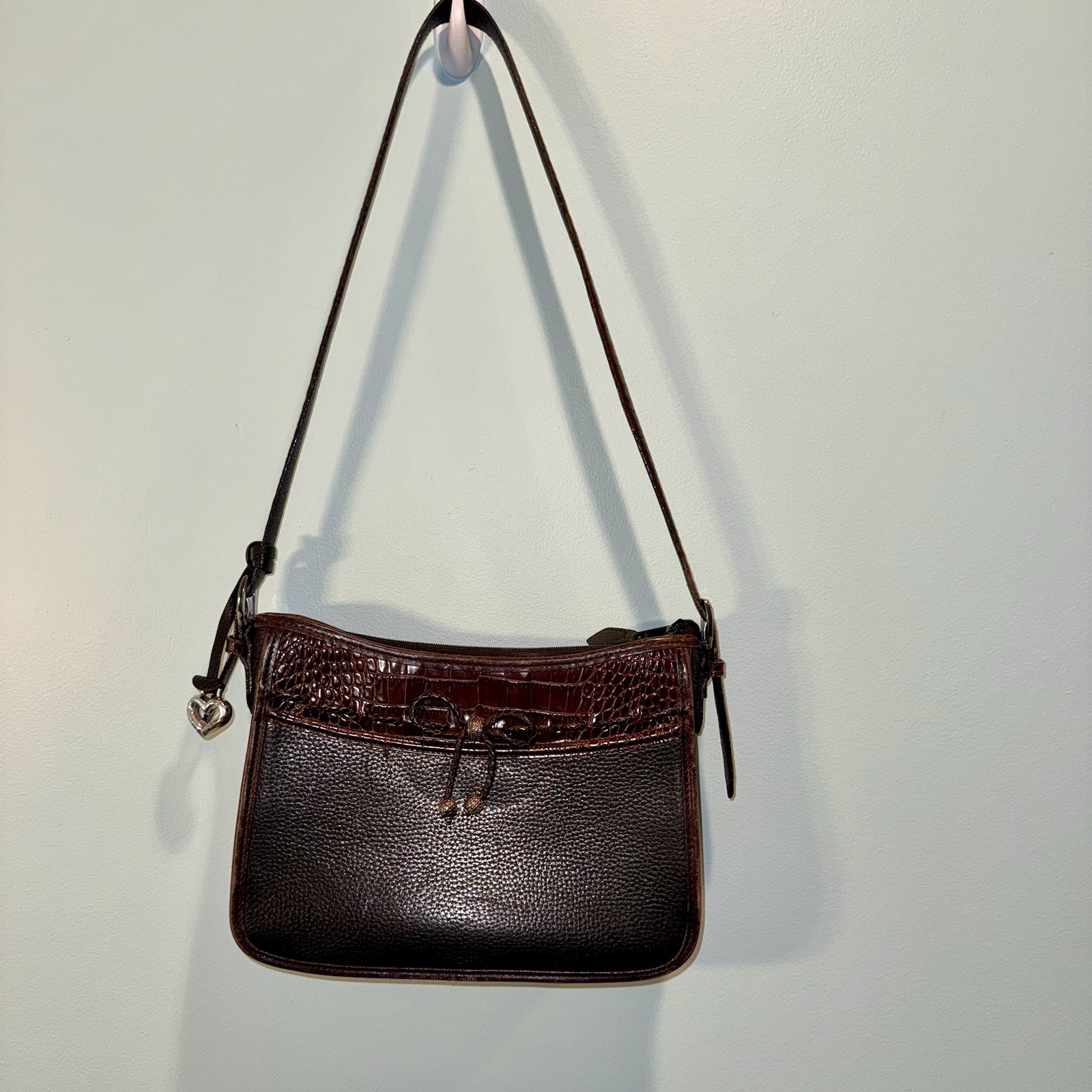 VTG Brighton Emma Crossbody Black Brown Croc Leather Silver Heart Charm Y2K