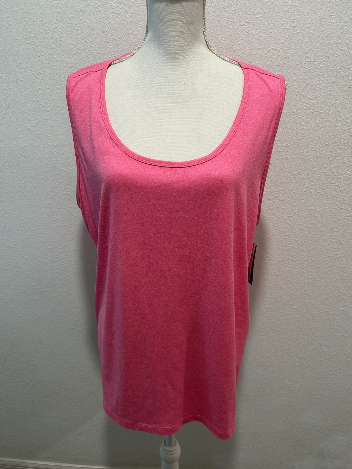 ID Ideology Women's Plus Size Solid Essentials Molten Pink Top Soft New B73 B97 ID Ideology Women's Plus Size Solid Essentials Molten Pink Top Soft New B73 B97