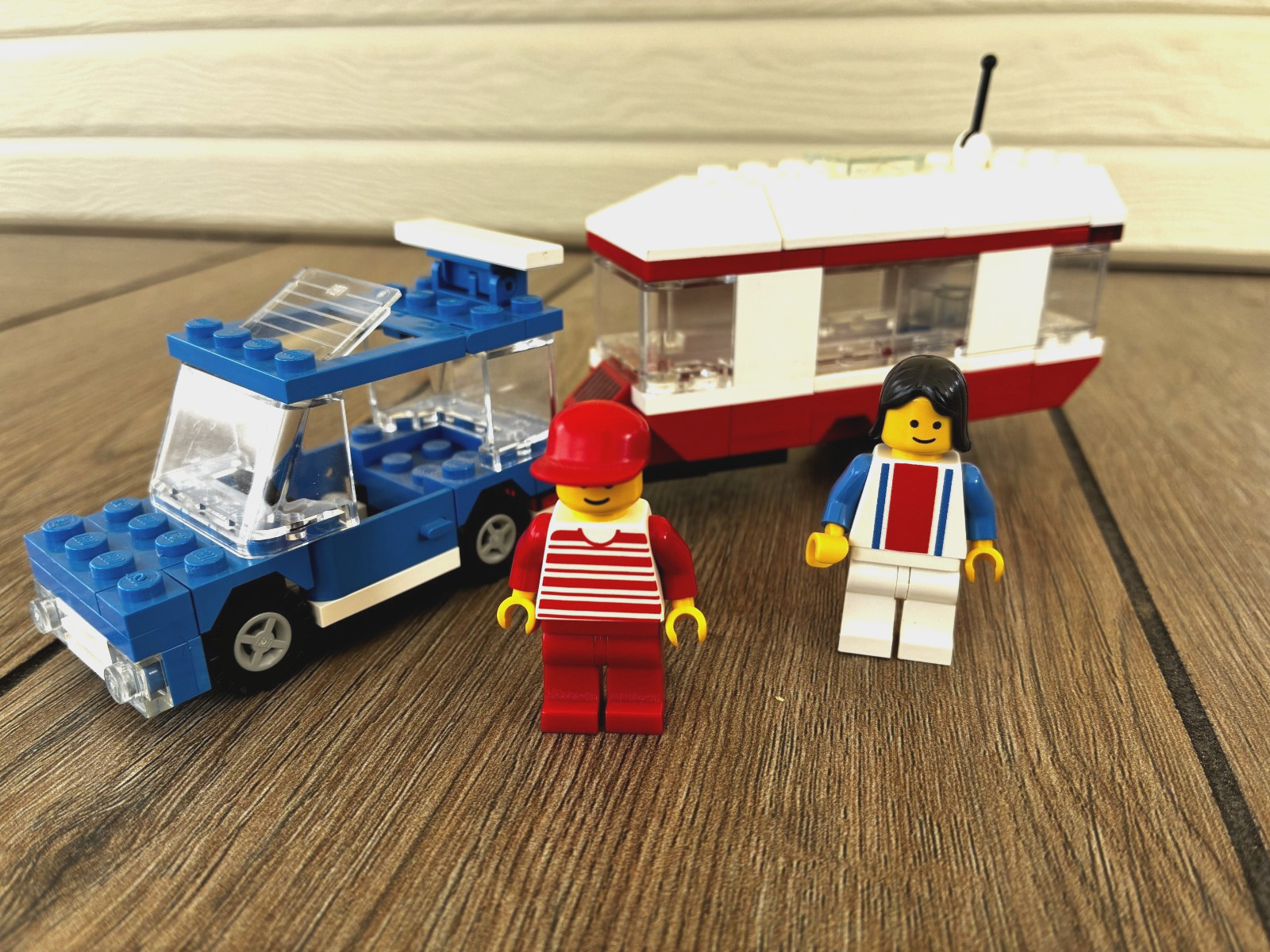 LEGO Set 6590 Vacation Camper (No box or manual) +FAST SHIPPING