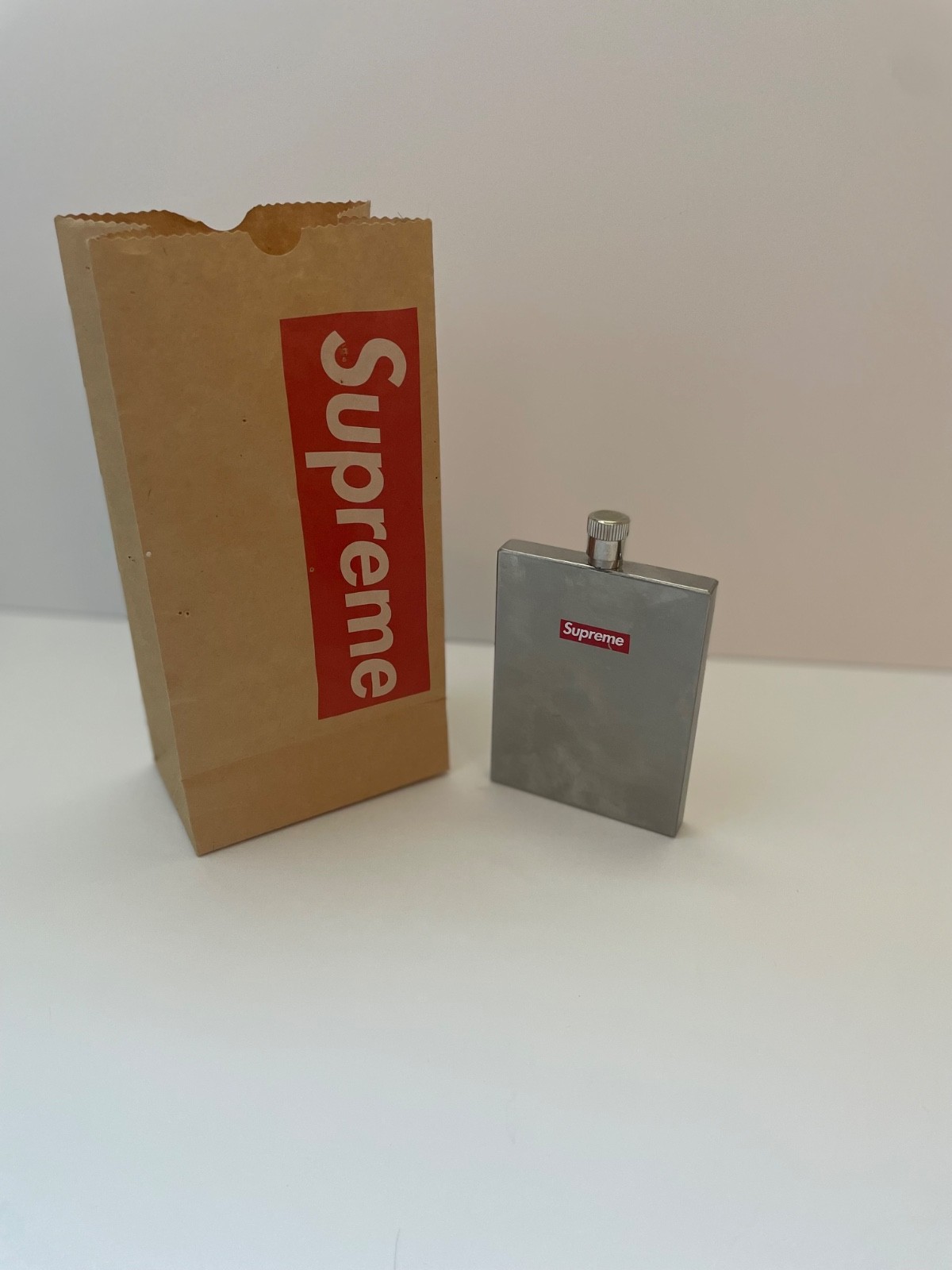 Supreme Flask FW13 3oz / Supreme Brown Bag 24oz / Used / Authentic Supreme Flask FW13 3oz / Supreme Brown Bag 24oz / Used / Authentic