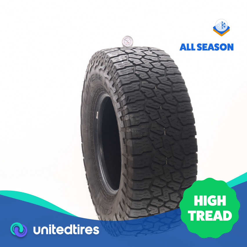 Used LT 305/70R16 Falken Wildpeak A/T3W 124/121R - 12/32