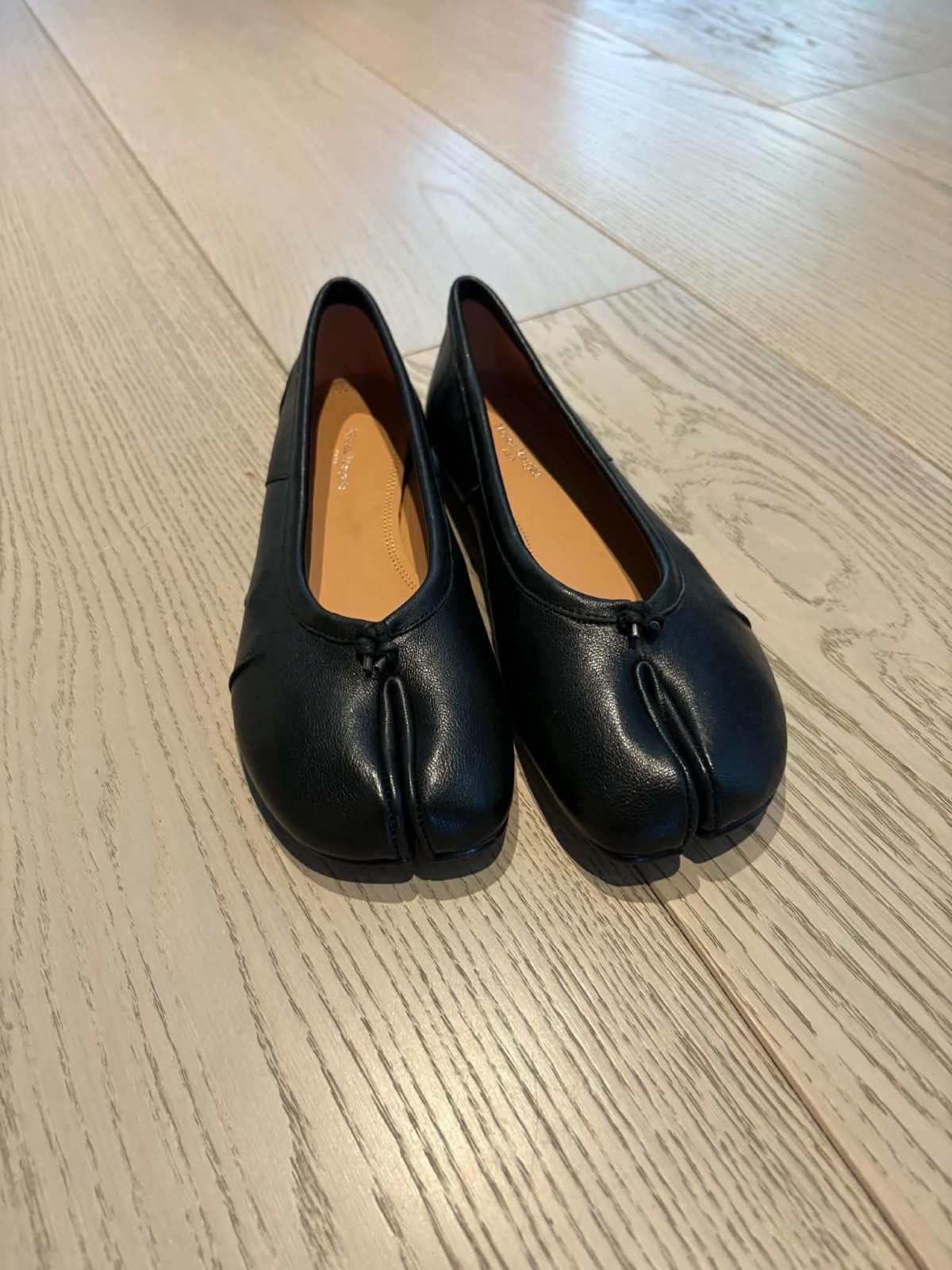 Maison Margiela Black Leather Tabi Split-Toe Ballet Flats Women EU 38 Slip-On Maison Margiela Black Leather Tabi Split-Toe Ballet Flats Women EU 38 Slip-On