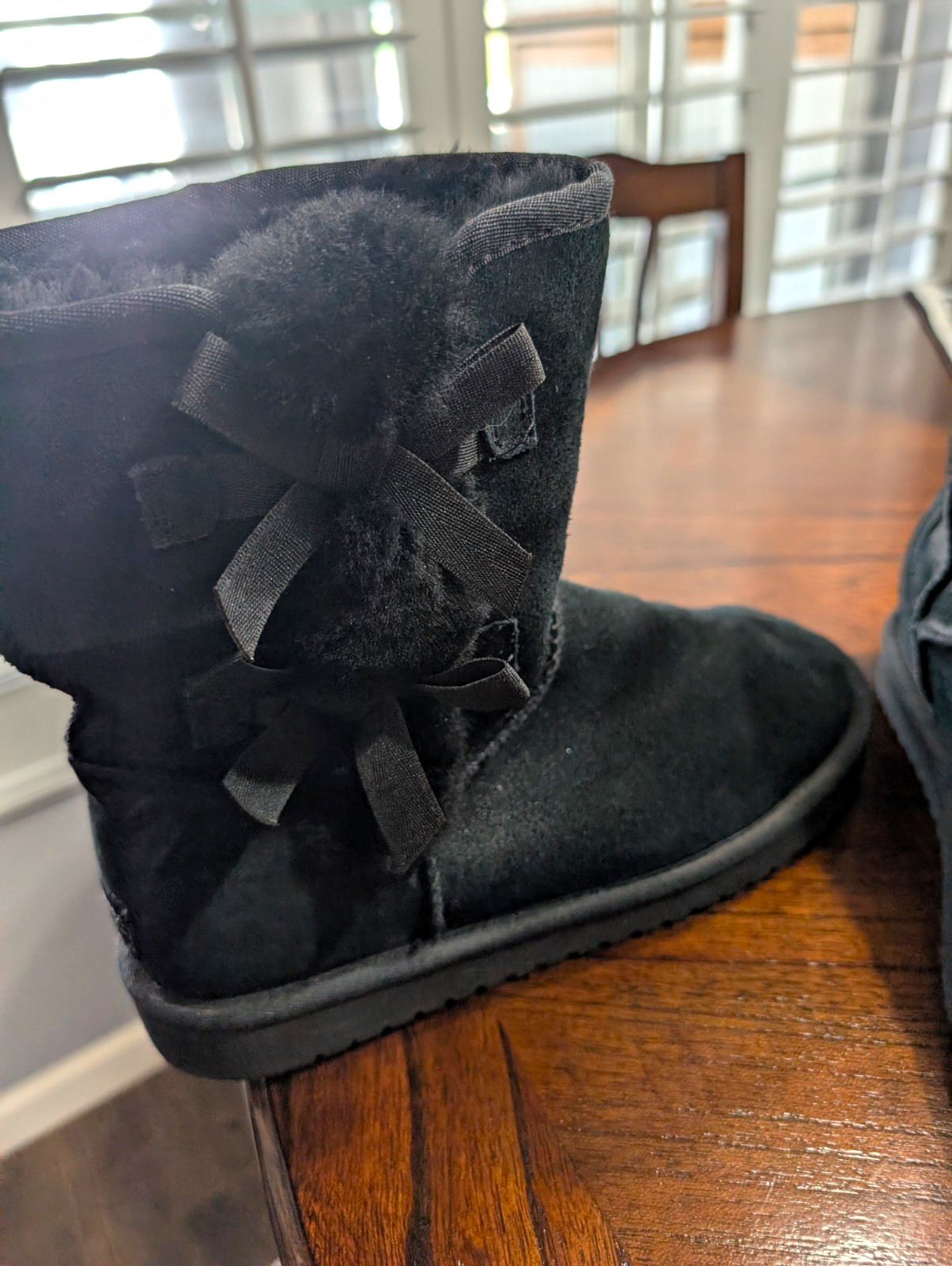 Koolaburra by UGG Women’s Black Suede Lined Mid-Calf Bow Fur Trim Boots 9 Koolaburra by UGG Women’s Black Suede Lined Mid-Calf Bow Fur Trim Boots 9