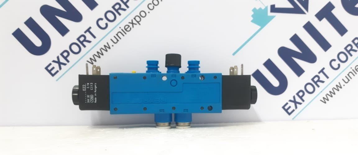 Rexroth 572 748 Pneumatic Directional Control Valve  24 VDC