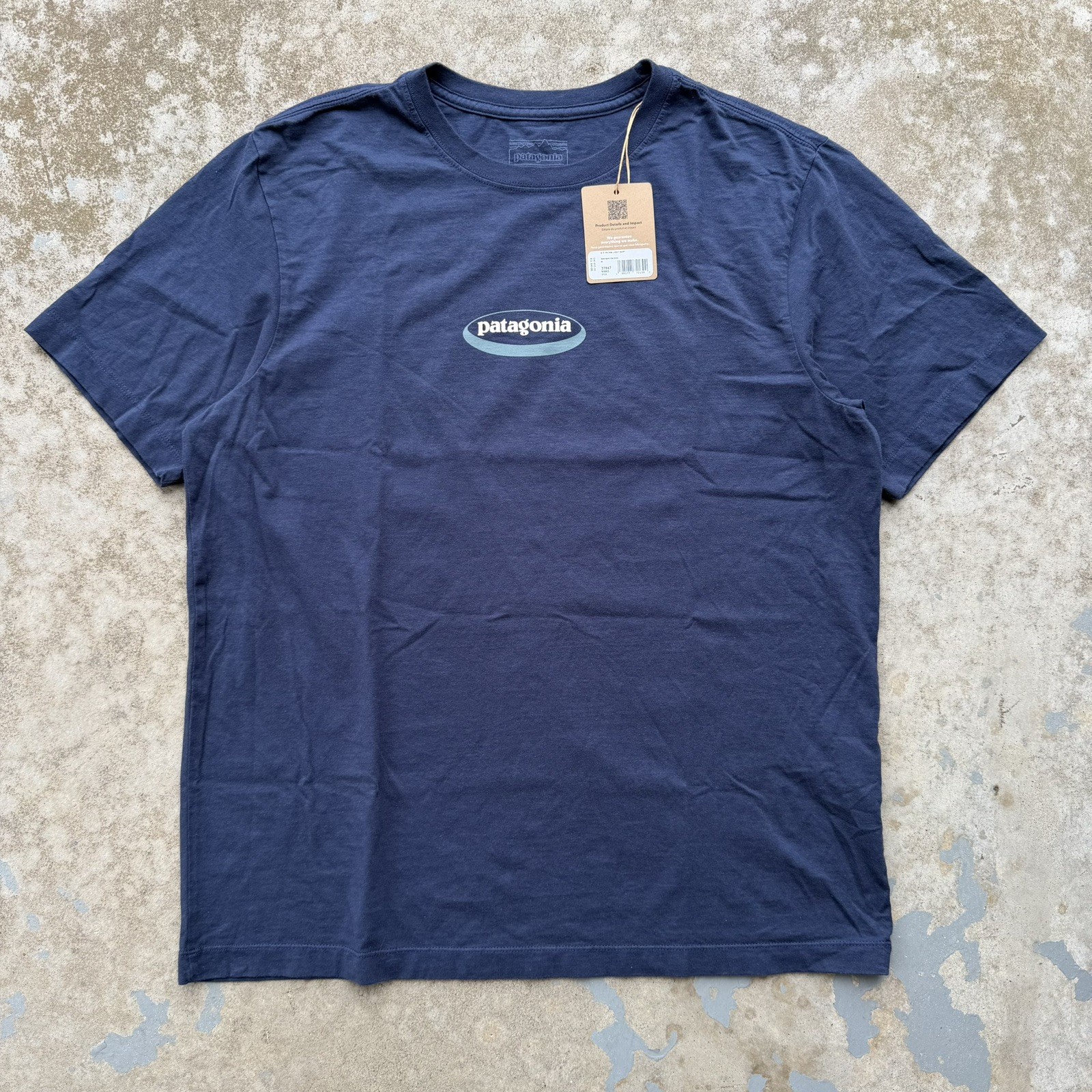 Patagonia Men\'s \'95 Oval Logo T-shirt New Navy Sz M 37847 NNKO NWT $49 Patagonia Men\'s \'95 Oval Logo T-shirt New Navy Sz M 37847 NNKO NWT $49