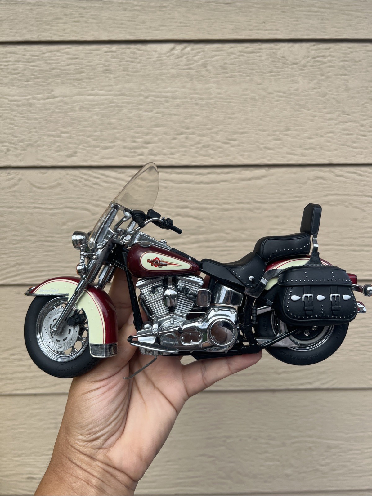 FRANKLIN MINT Harley Davidson Heritage Softail Classic Motorcycle 1:10 Diecastš„ FRANKLIN MINT Harley Davidson Heritage Softail Classic Motorcycle 1:10 Diecastš„