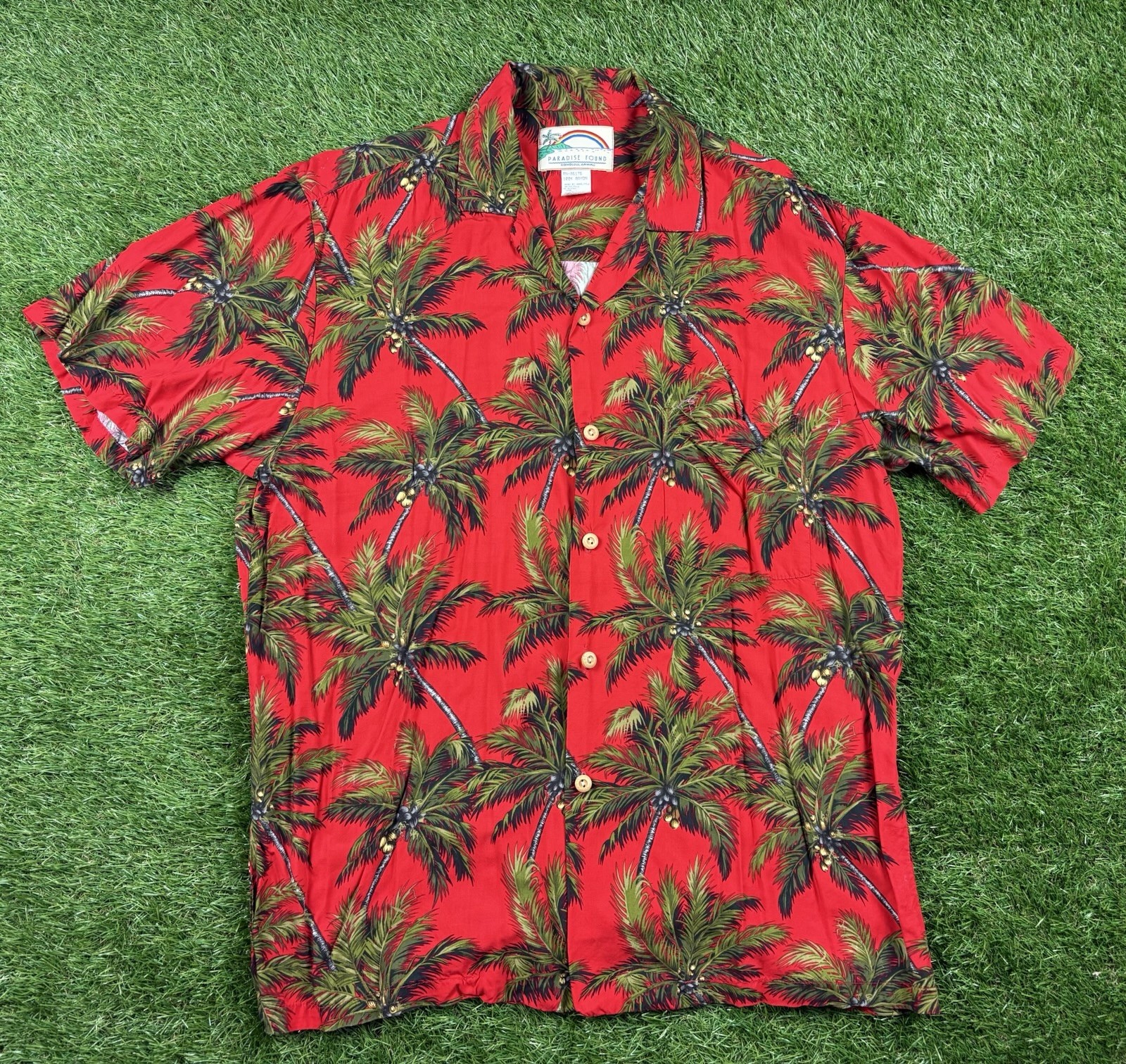 VTG Paradise Found Hawaiian Shirt Palm Tree Red Mens Size M Rayon Magnum PI