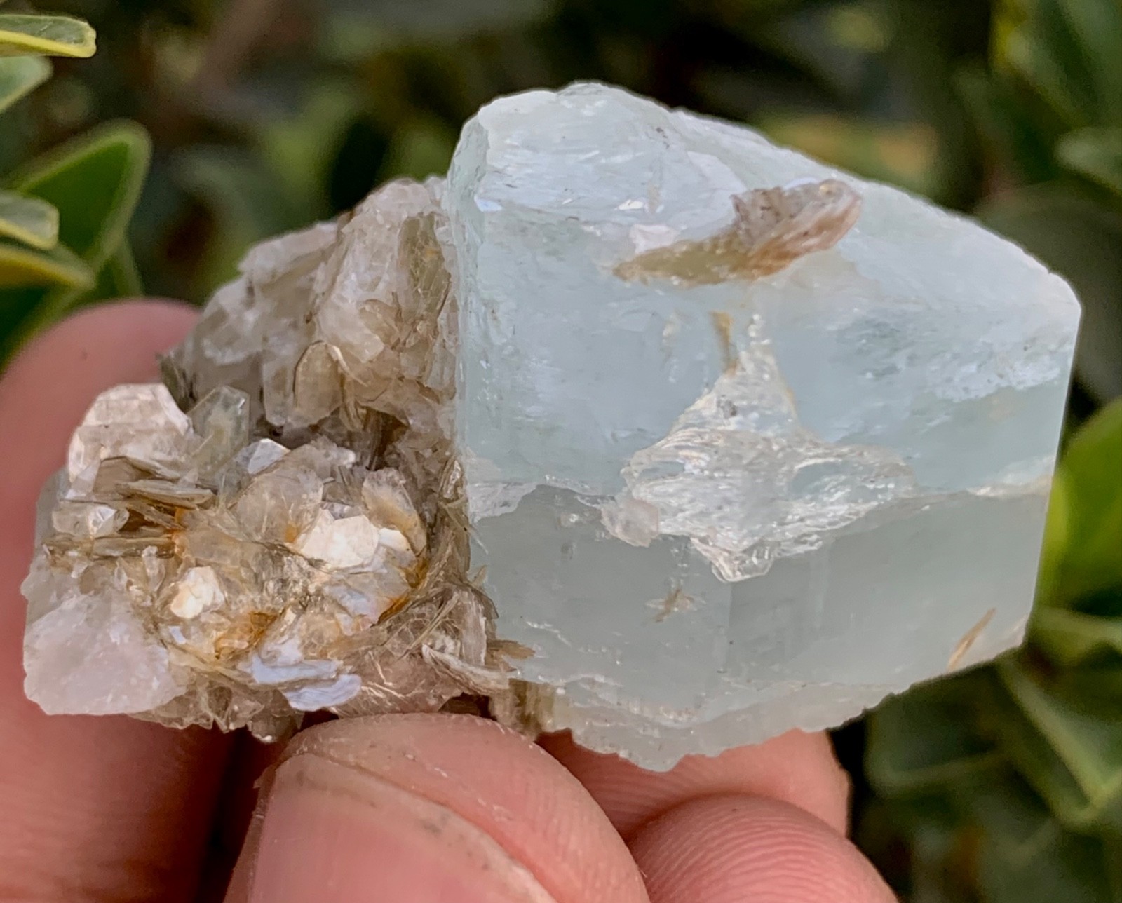 40 Gram Natural Beautiful Aquamarine Specimen from Pakistan 40 Gram Natural Beautiful Aquamarine Specimen from Pakistan