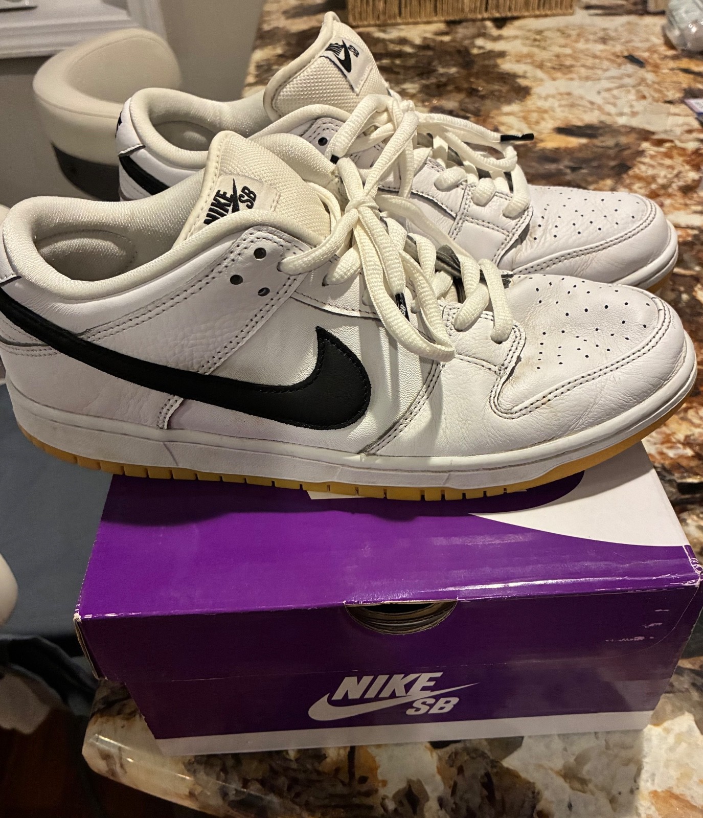 Nike SB Dunk Low Pro White Gum Men’s Size 10.5 CD2563-101 Authentic Used