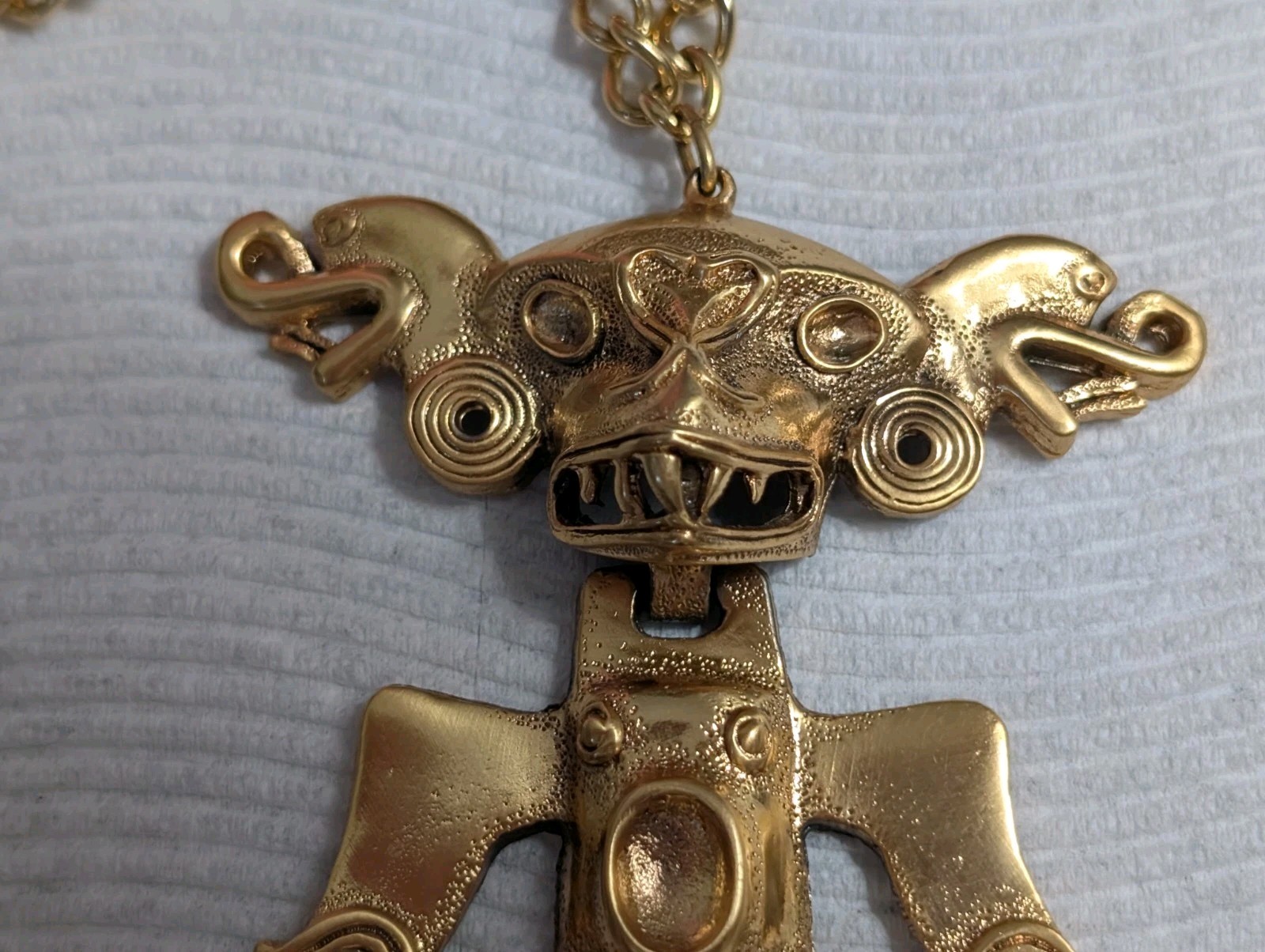 Rare Vintage Tortolani Aztec Style Pendant Necklace Gold Tone Rare