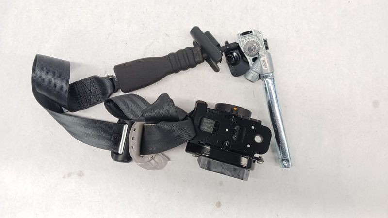 2015-2016 Hyundai Sonata Front Driver Left Seat Belt Retractor Black