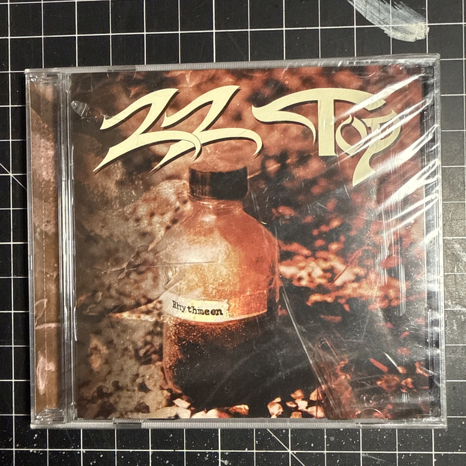 Rhythmeen by ZZ Top (CD, Sep-1996, RCA) Brand New Sealed Rhythmeen by ZZ Top (CD, Sep-1996, RCA) Brand New Sealed
