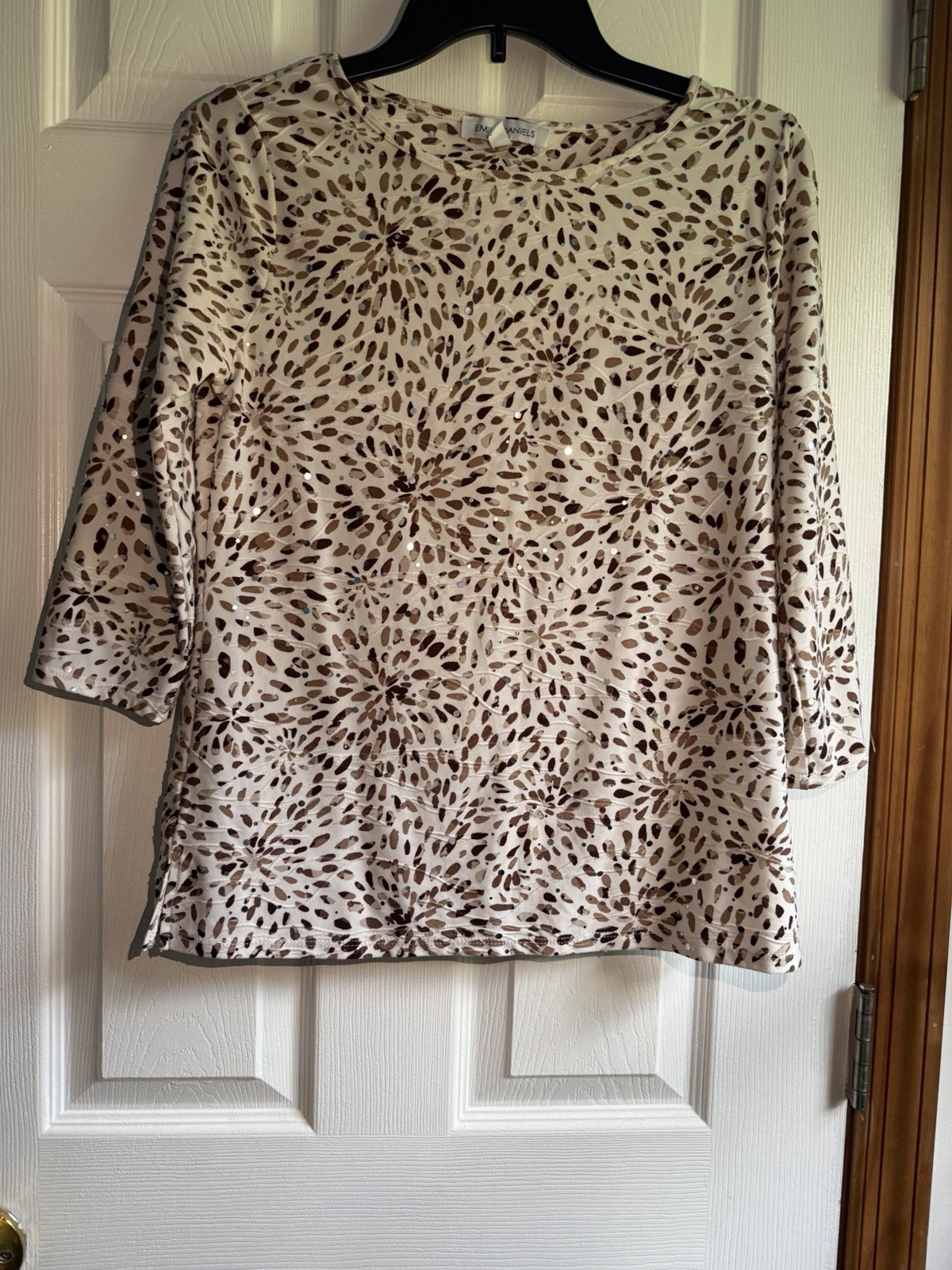 womens Shirts Emily Daniels Size Small womens Shirts Emily Daniels Size Small