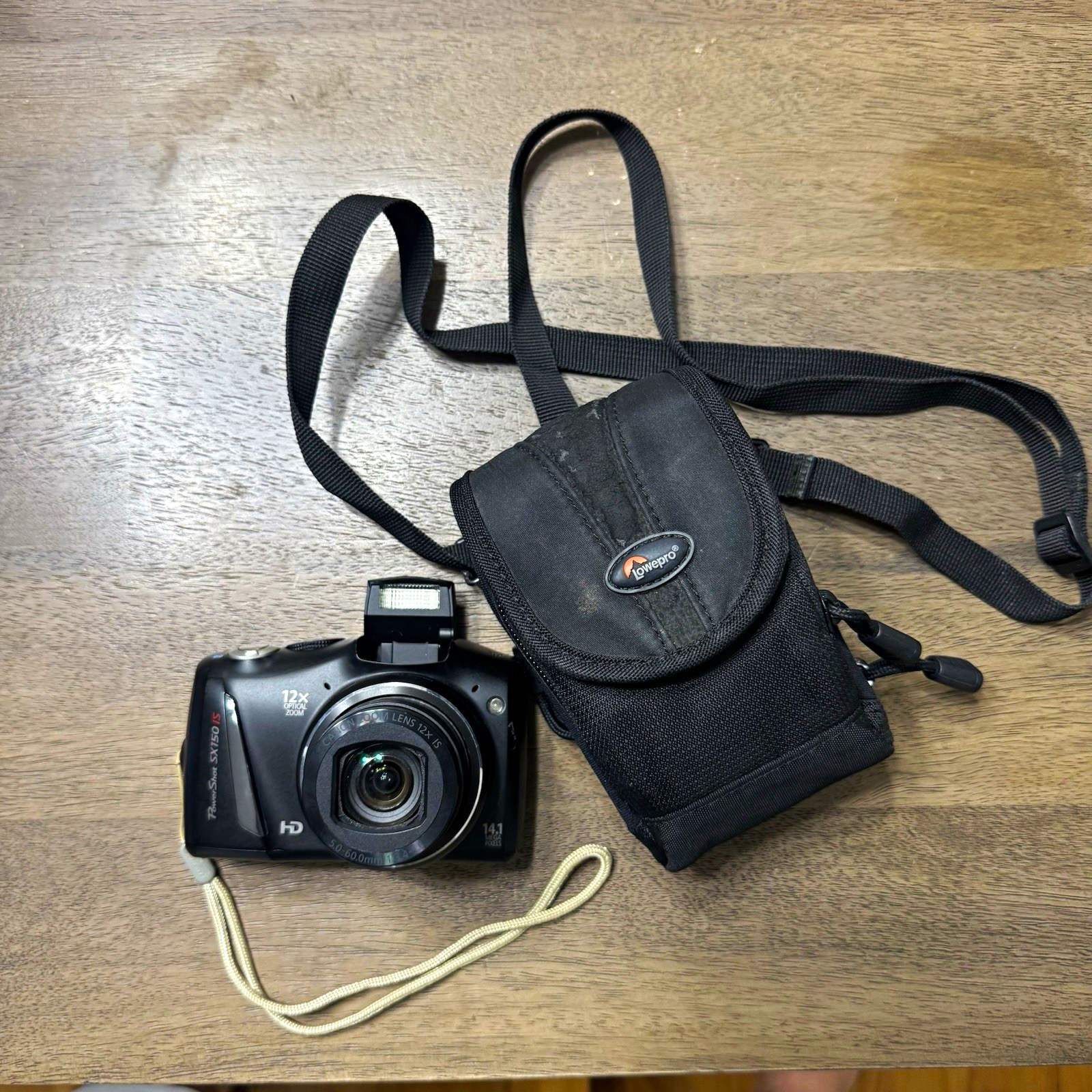 Canon PowerShot SX150 IS 14.1MP Compact Digital Camera 12x Zoom w/ bag & 8GB SD