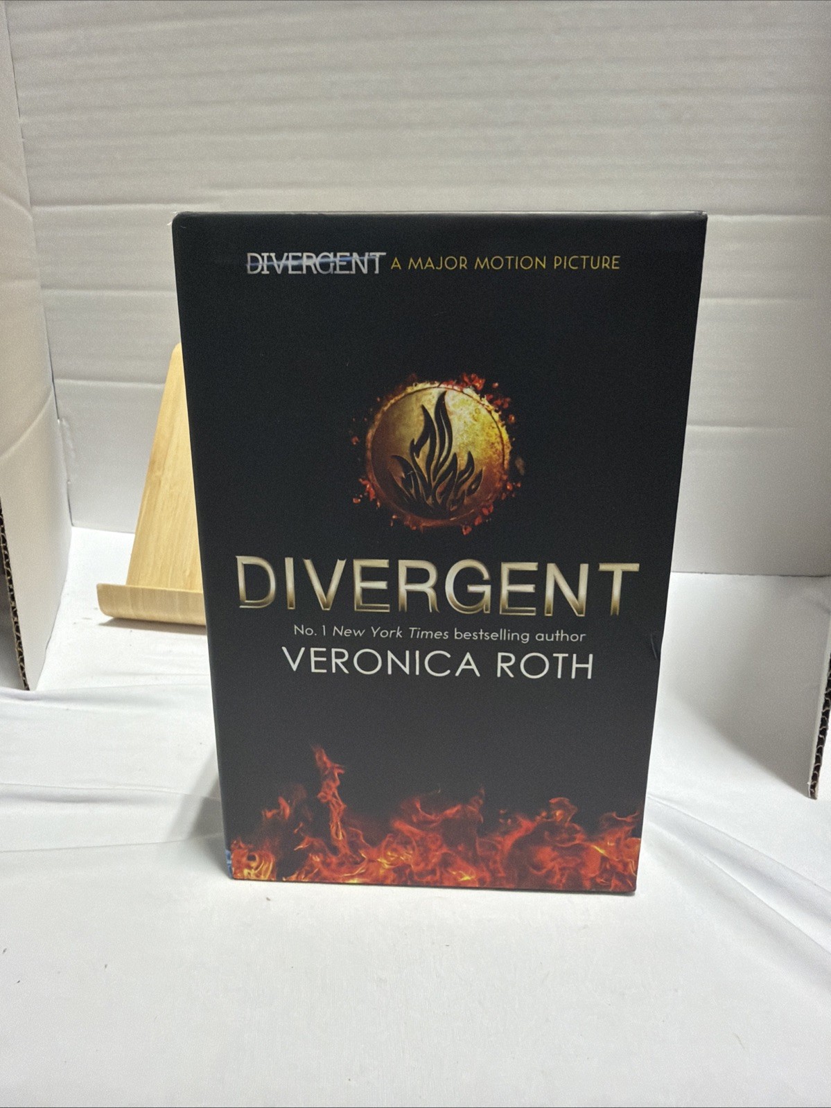 Divergent / Insurgent / Allegiant / Four by Roth, Veronica The BOX SET 