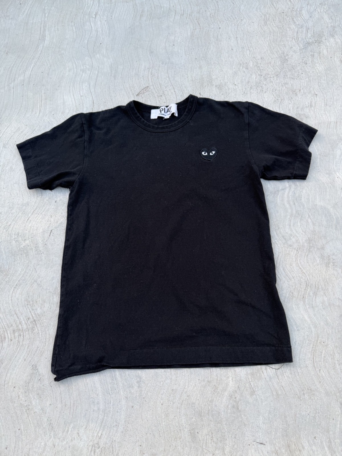 COMME des GARCONS Play CDG Black Heart Cotton T Shirt Embroidered Logo Eyes S