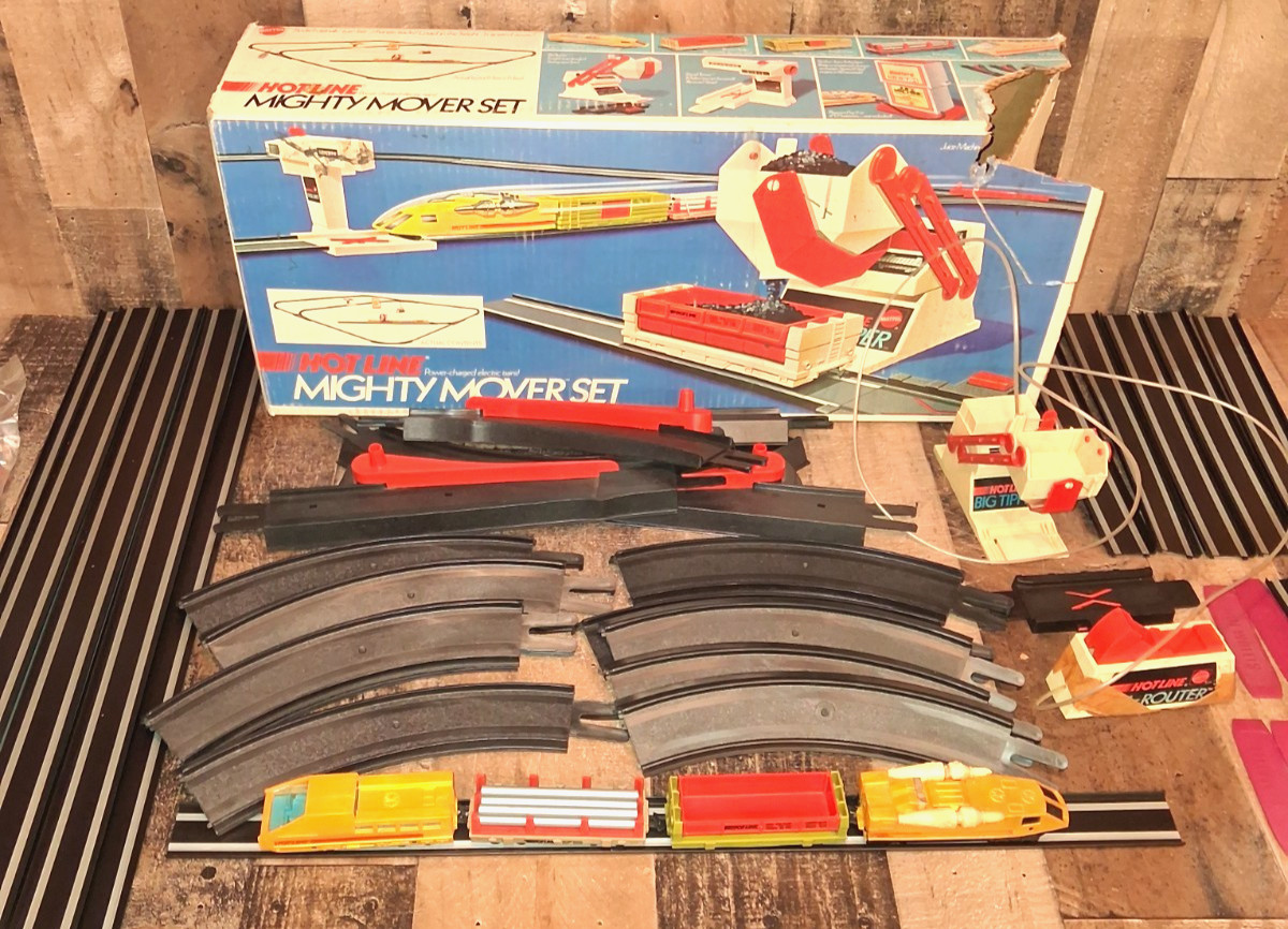 Vintage Mattel Hotline Mighty Mover Set 1970 Not Complete w/ Box No. 6572 Read Vintage Mattel Hotline Mighty Mover Set 1970 Not Complete w/ Box No. 6572 Read