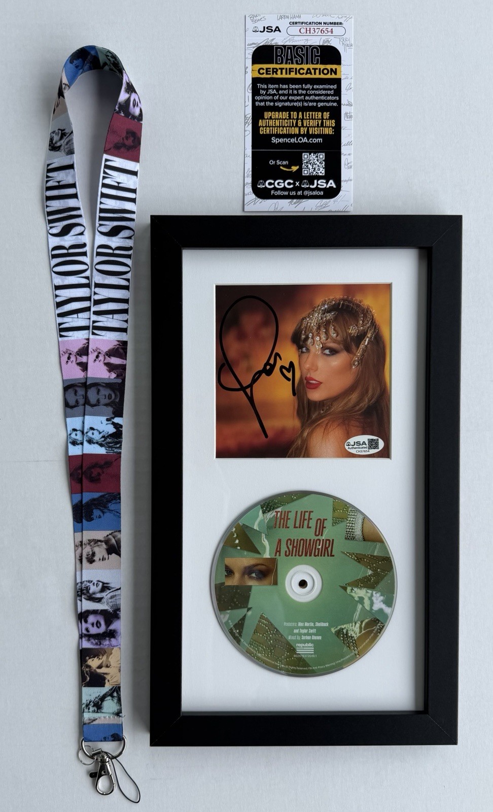 Taylor Swift Signed Framed The Life Of A Showgirl CD JSA COA With FREE LANYARD 