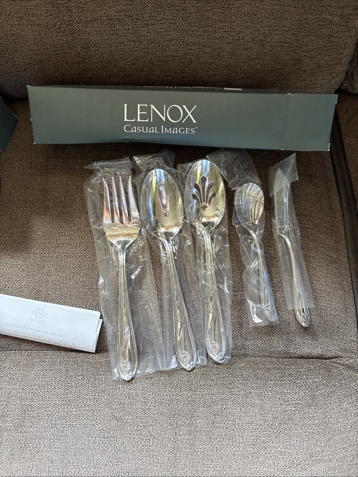 Lenox Poppies on Blue 18/8 Stainless 5 Pc Hostess Set  Flatware Set