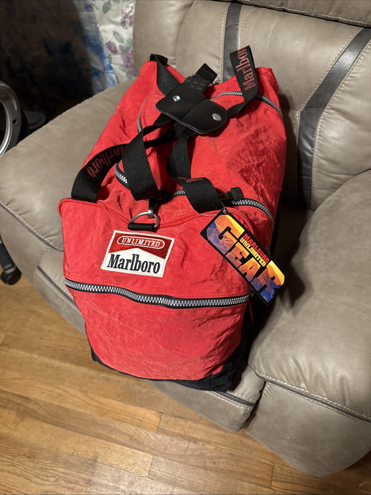 Vintage Marlboro Unlimited Medium Duffel Bag NWT Vintage Marlboro Unlimited Medium Duffel Bag NWT