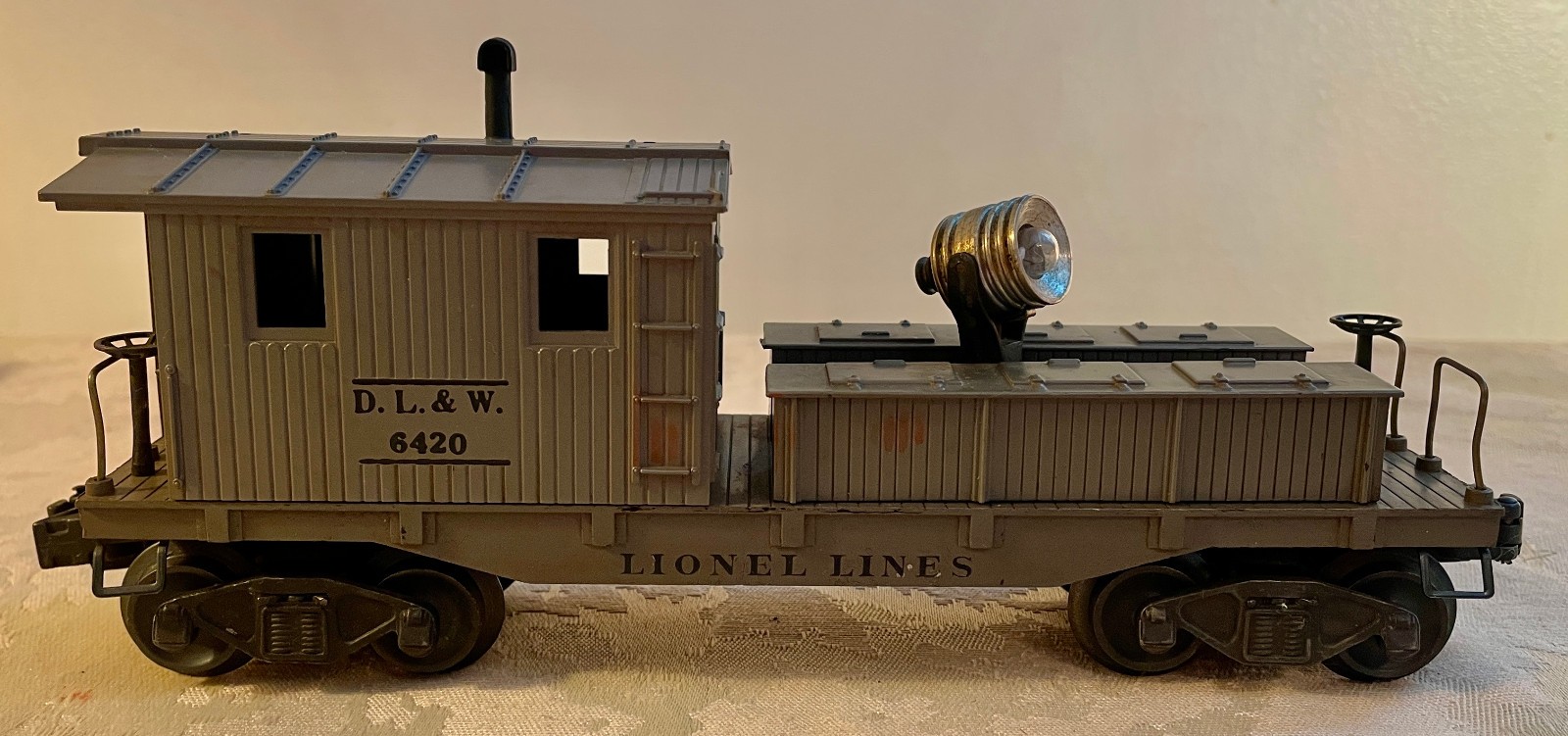 Vintage Lionel 6420 D.L, .& W. Work Caboose, O Gauge, 1948-1950 Vintage Lionel 6420 D.L, .& W. Work Caboose, O Gauge, 1948-1950