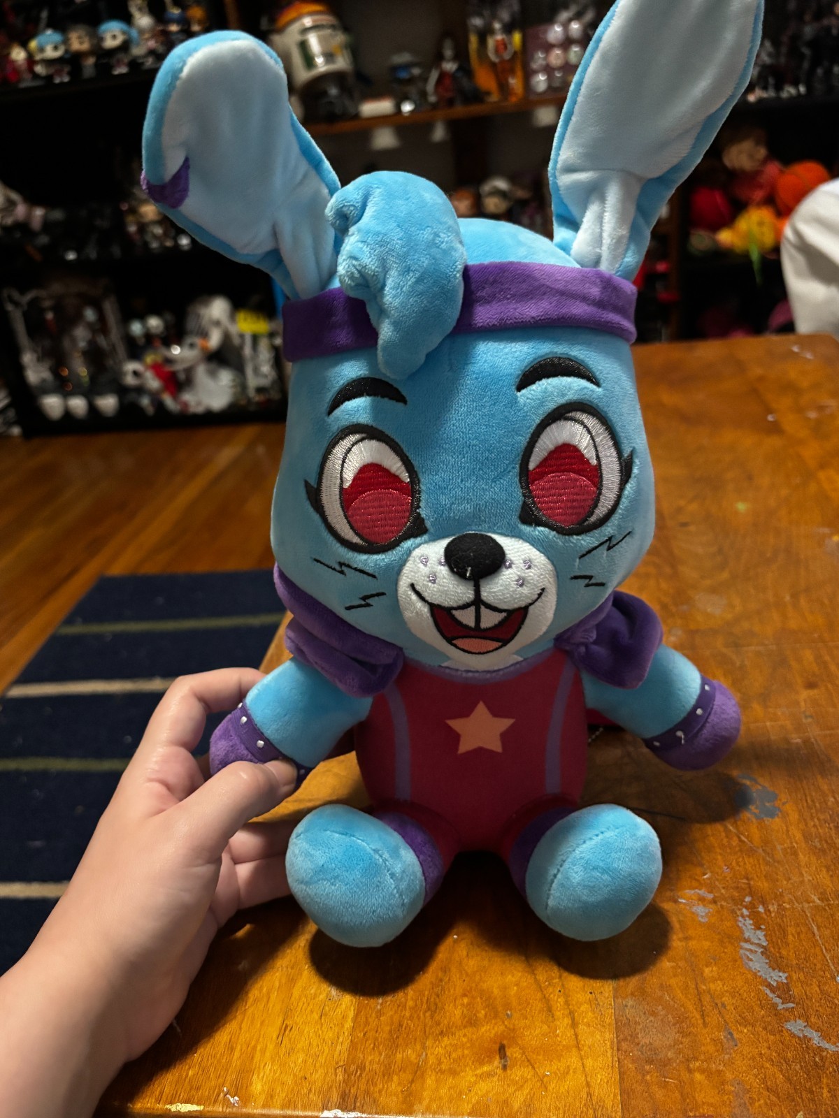 Youtooz Five Nights at Freddy's Glamrock Bonnie Plus In Hand Youtooz Five Nights at Freddy's Glamrock Bonnie Plus In Hand
