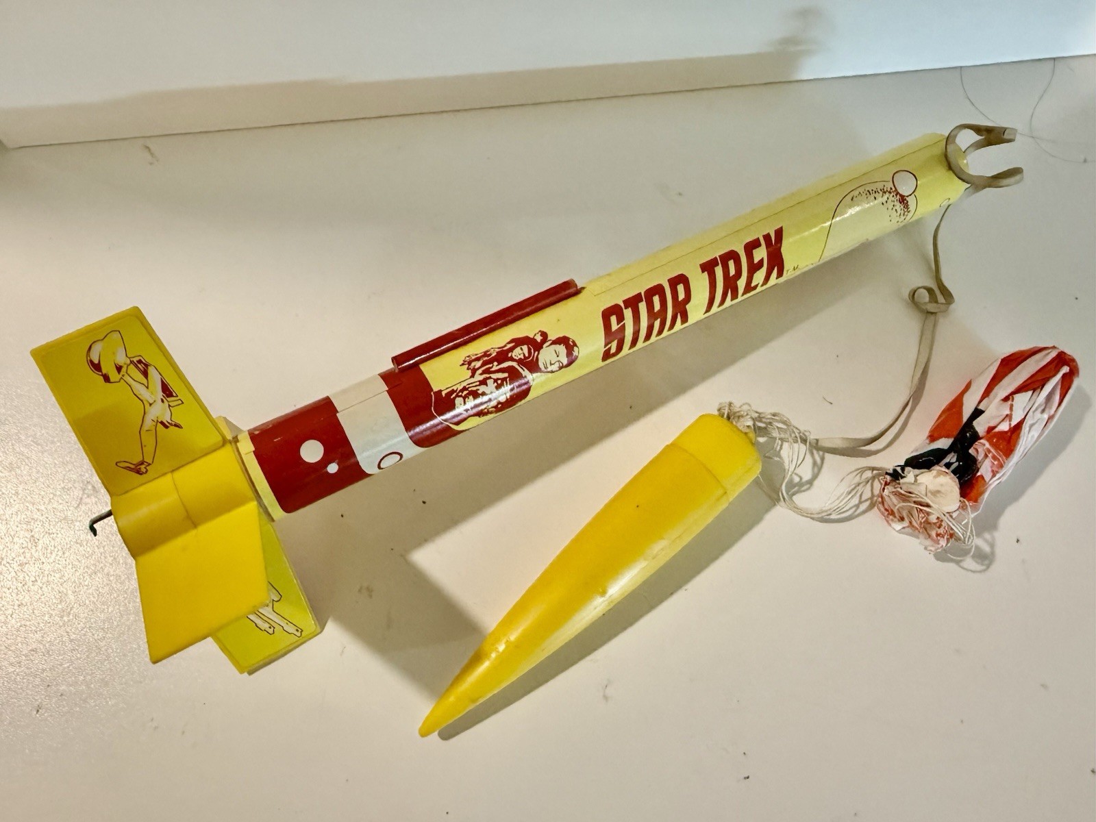 STAR TREK TOS ESTES FLYING MODEL ROCKET 1975 Parachute Lines Decals - EXCELLENT