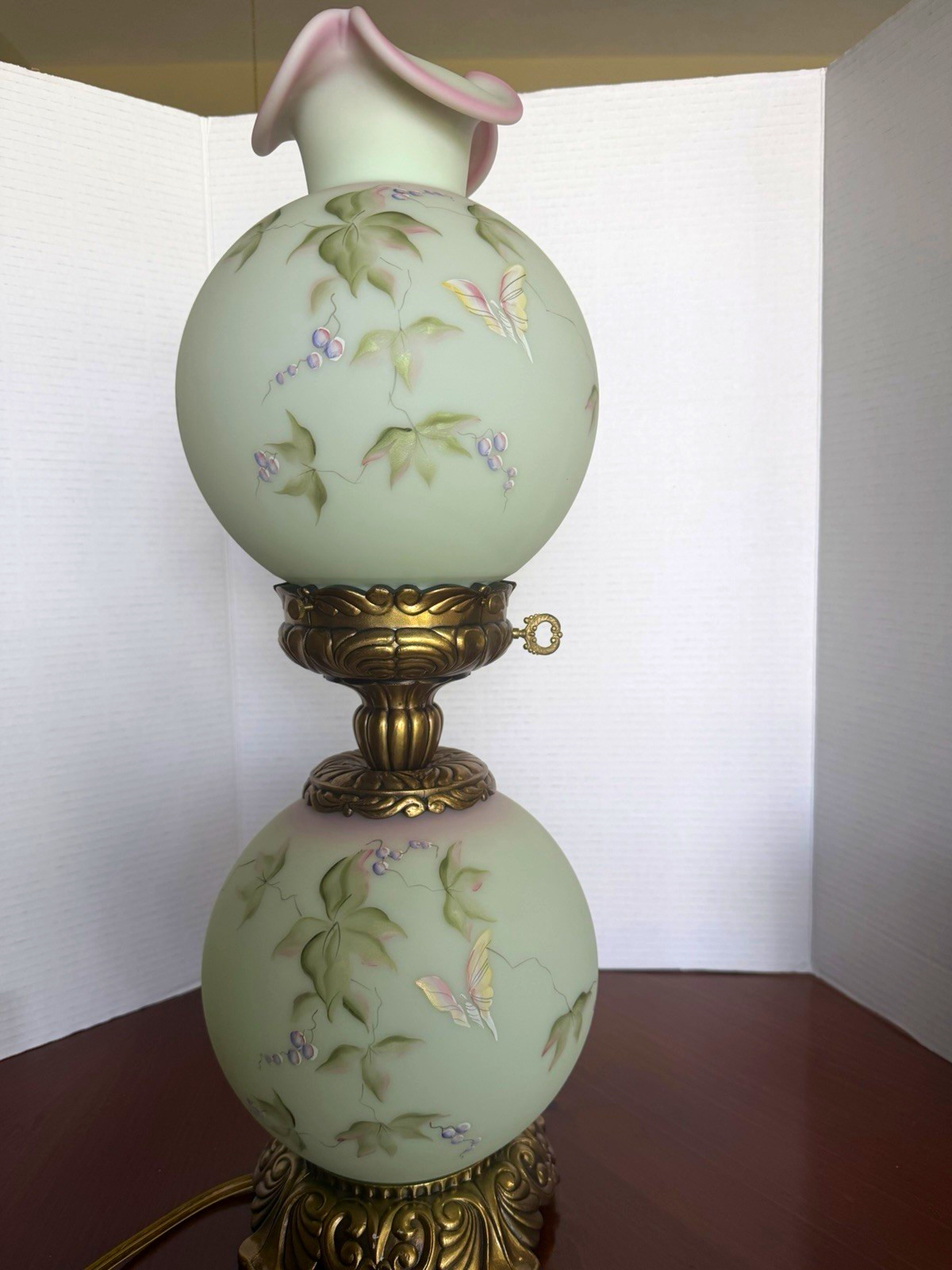 Fenton Lotus Mist Burmese GWTW HP Lamp - LE #572 Mint “Berries & Butterflies” Fenton Lotus Mist Burmese GWTW HP Lamp - LE #572 Mint “Berries & Butterflies”