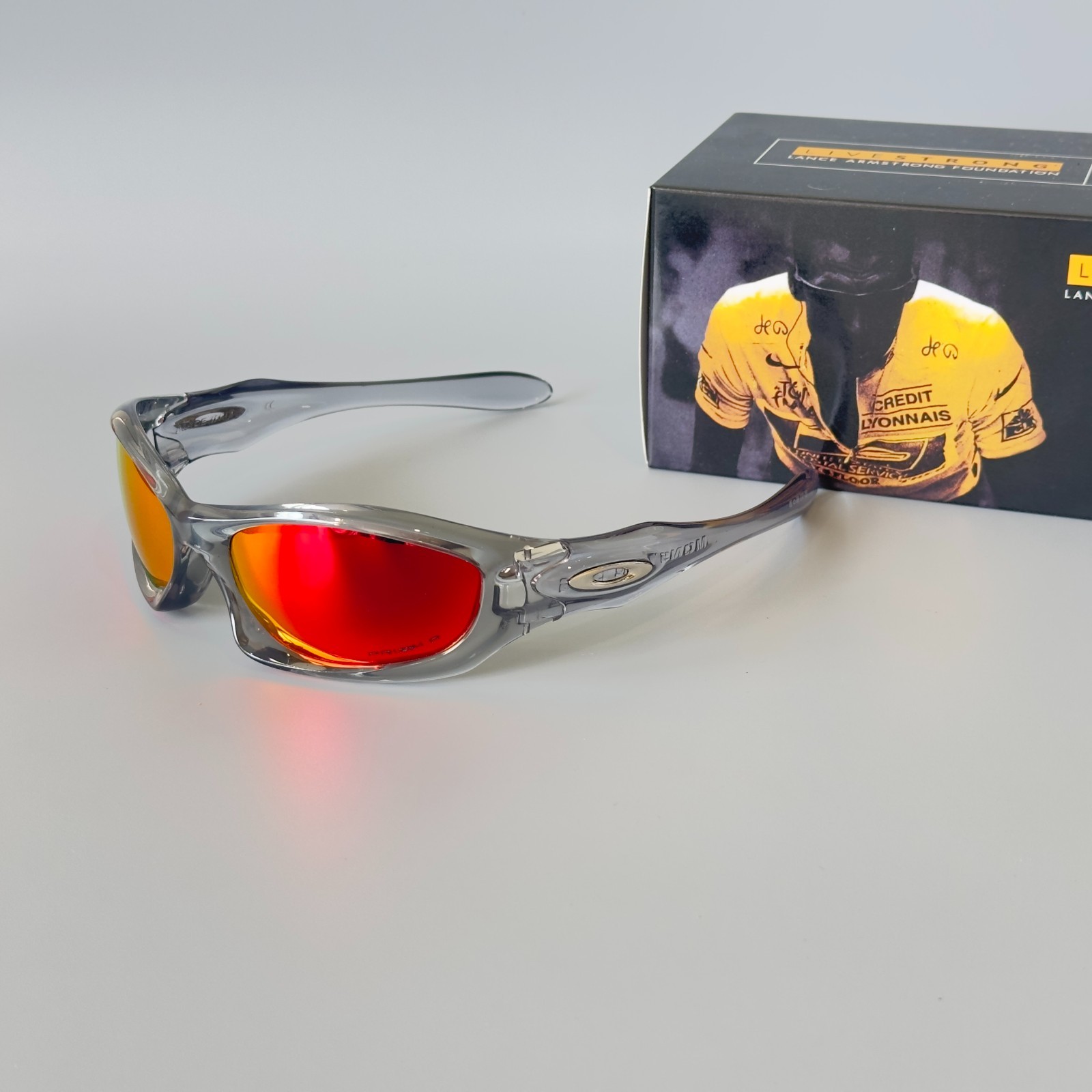 Oakley Monster Dog Sunglasses Clear Gray Frame Red Lens USA Y2K w/ Box
