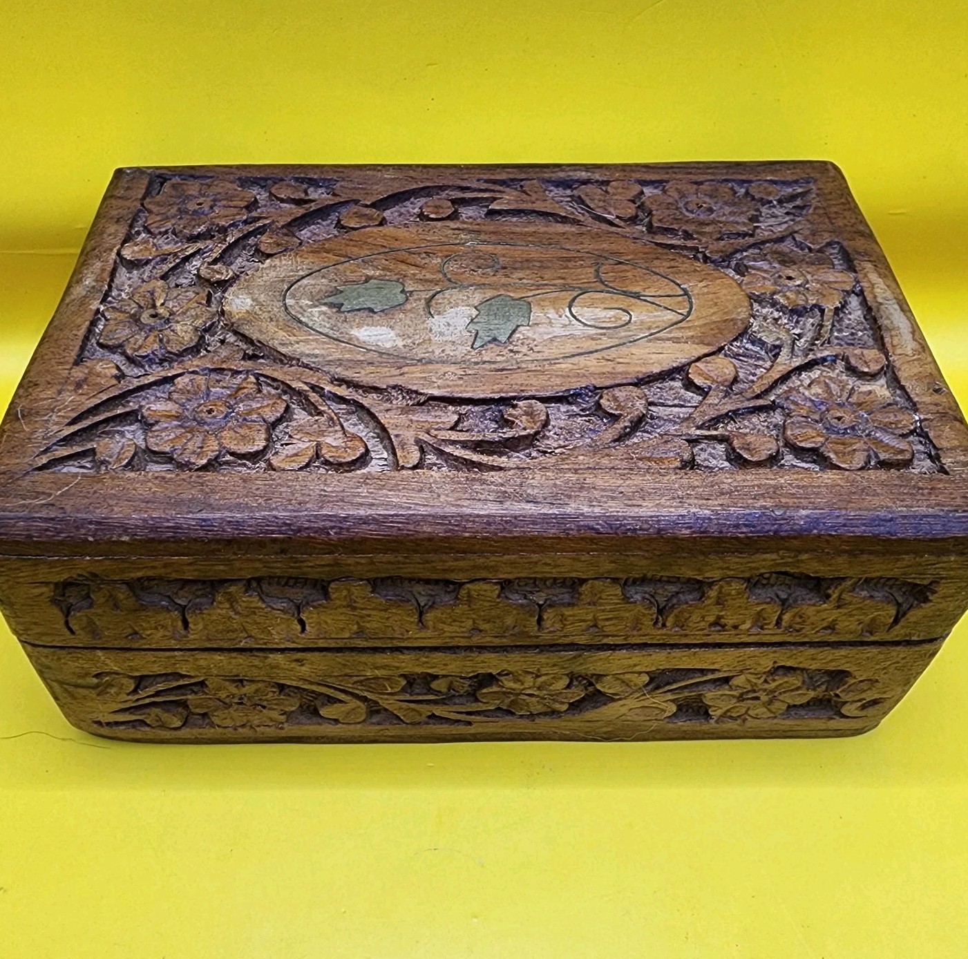 VIntage Hand Carved Wooden Floral Jewelry Box India 5.75x3.75 VIntage Hand Carved Wooden Floral Jewelry Box India 5.75x3.75