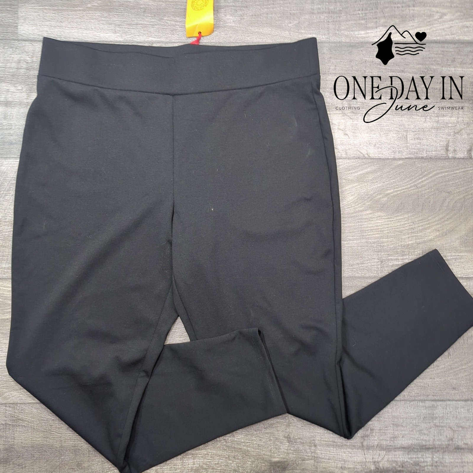 Ruby Rd. Pull On Straight Leg Pants Black NWT Size L