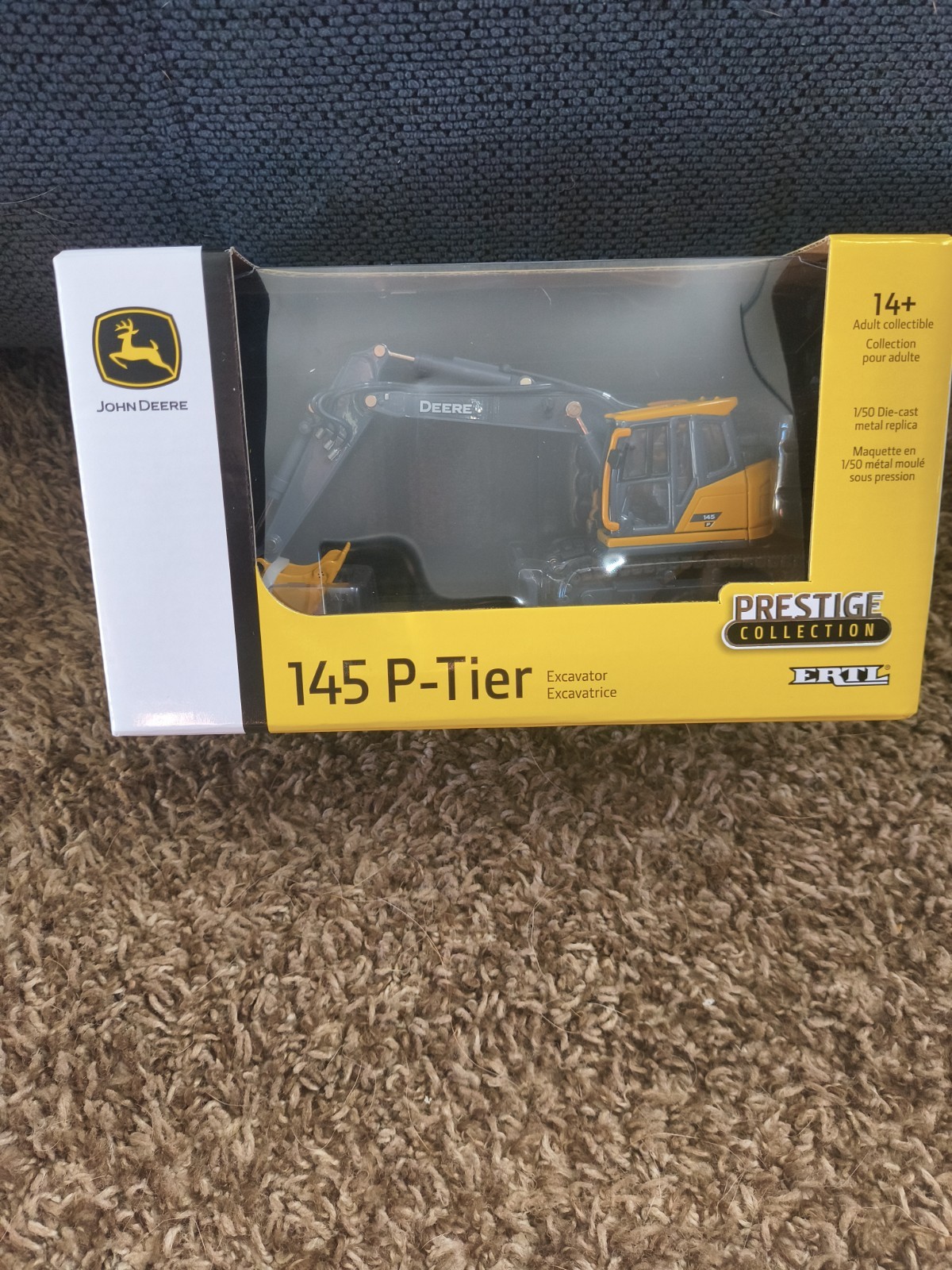 ERTL John Deere 145 P-Tier Excavator Prestige 1:50 Diecast Metal 45886