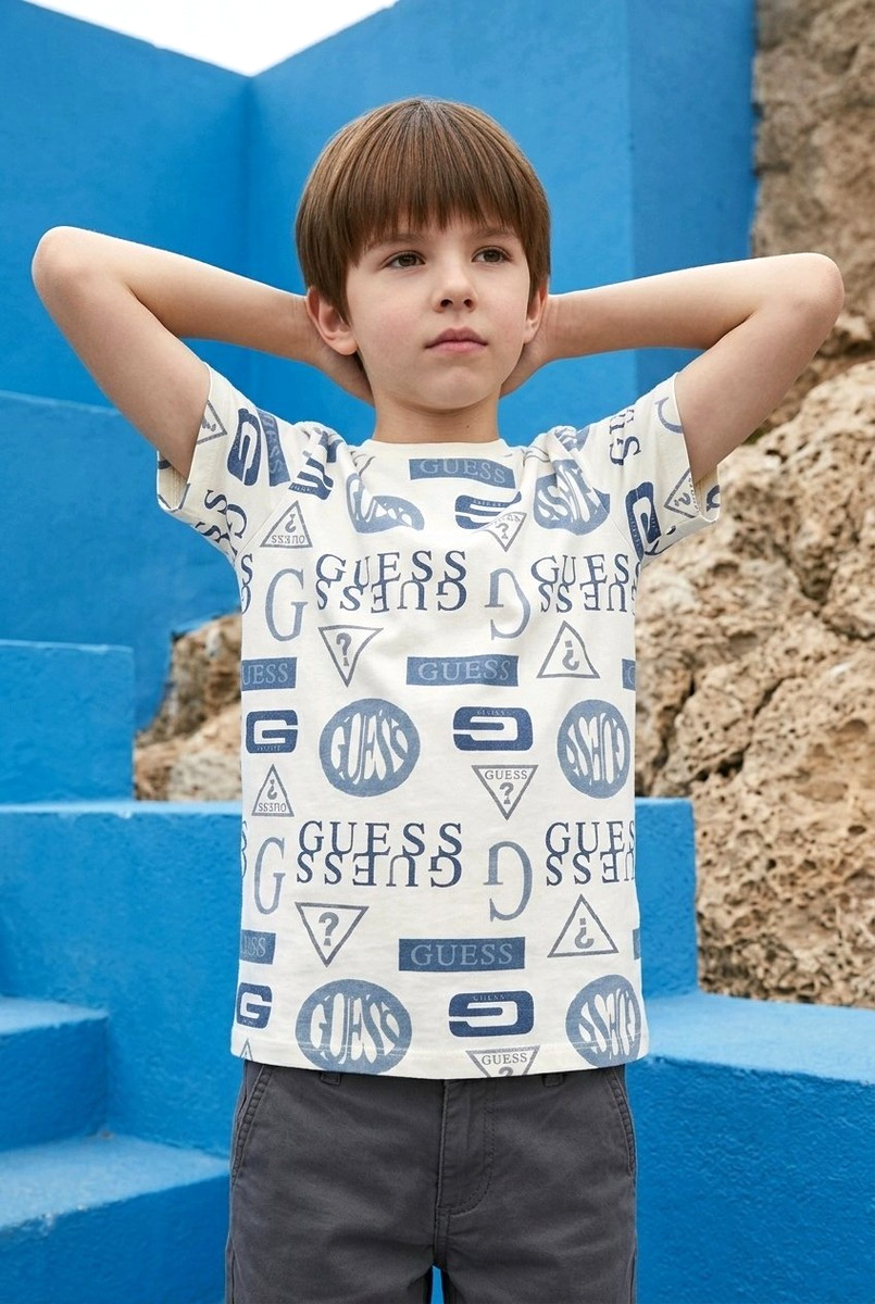Guess Kids All-Over Logo Print T-Shirt sz Small (8-10) Guess Kids All-Over Logo Print T-Shirt sz Small (8-10)